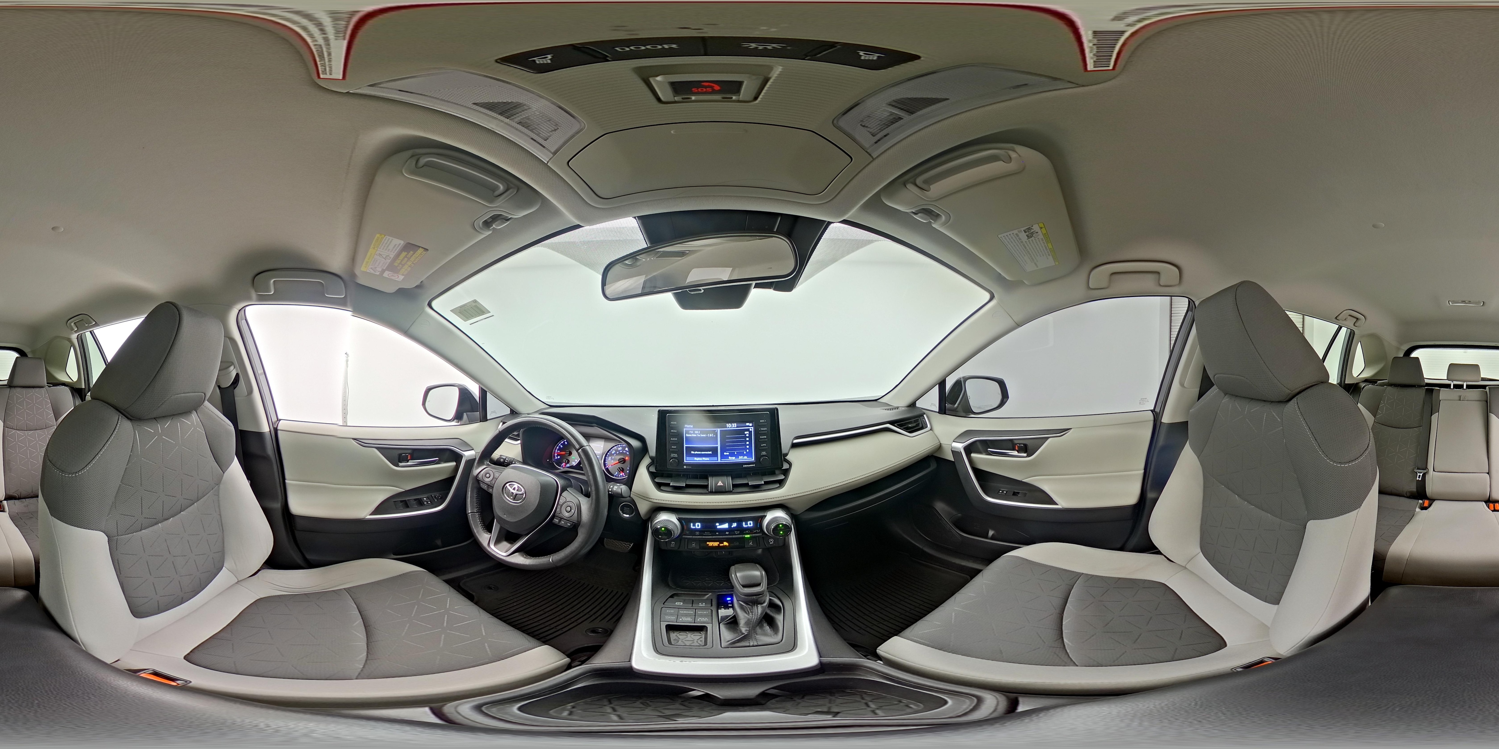 2021 Toyota RAV4 XLE - Photo 24