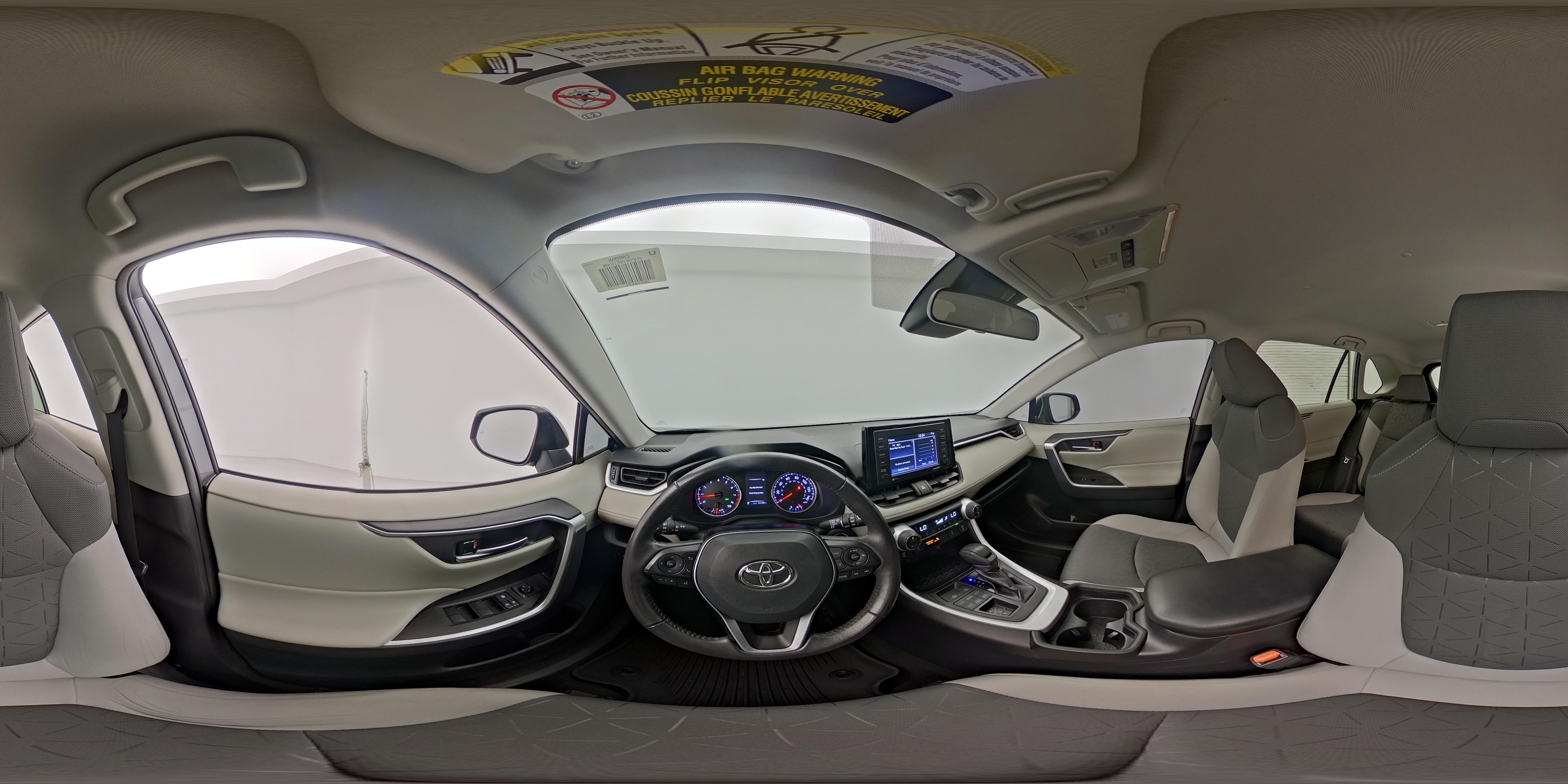2021 Toyota RAV4 XLE - Photo 26