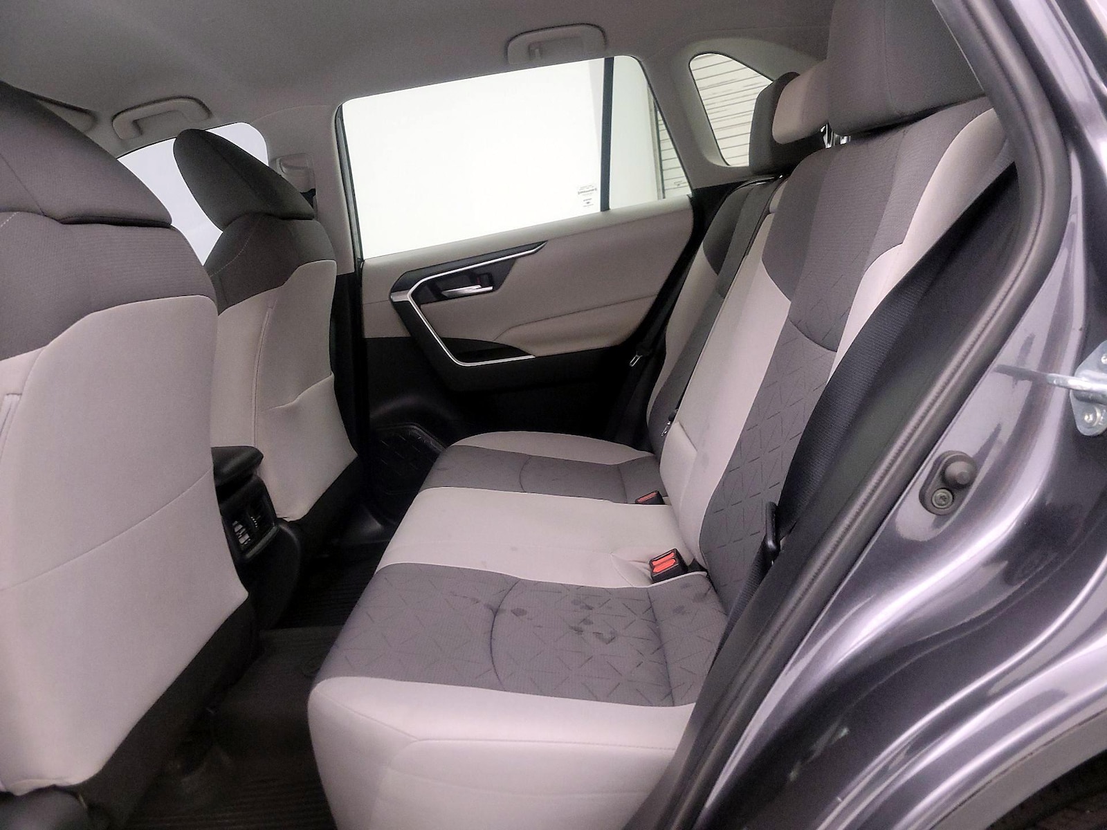 2021 Toyota RAV4 XLE - Photo 20
