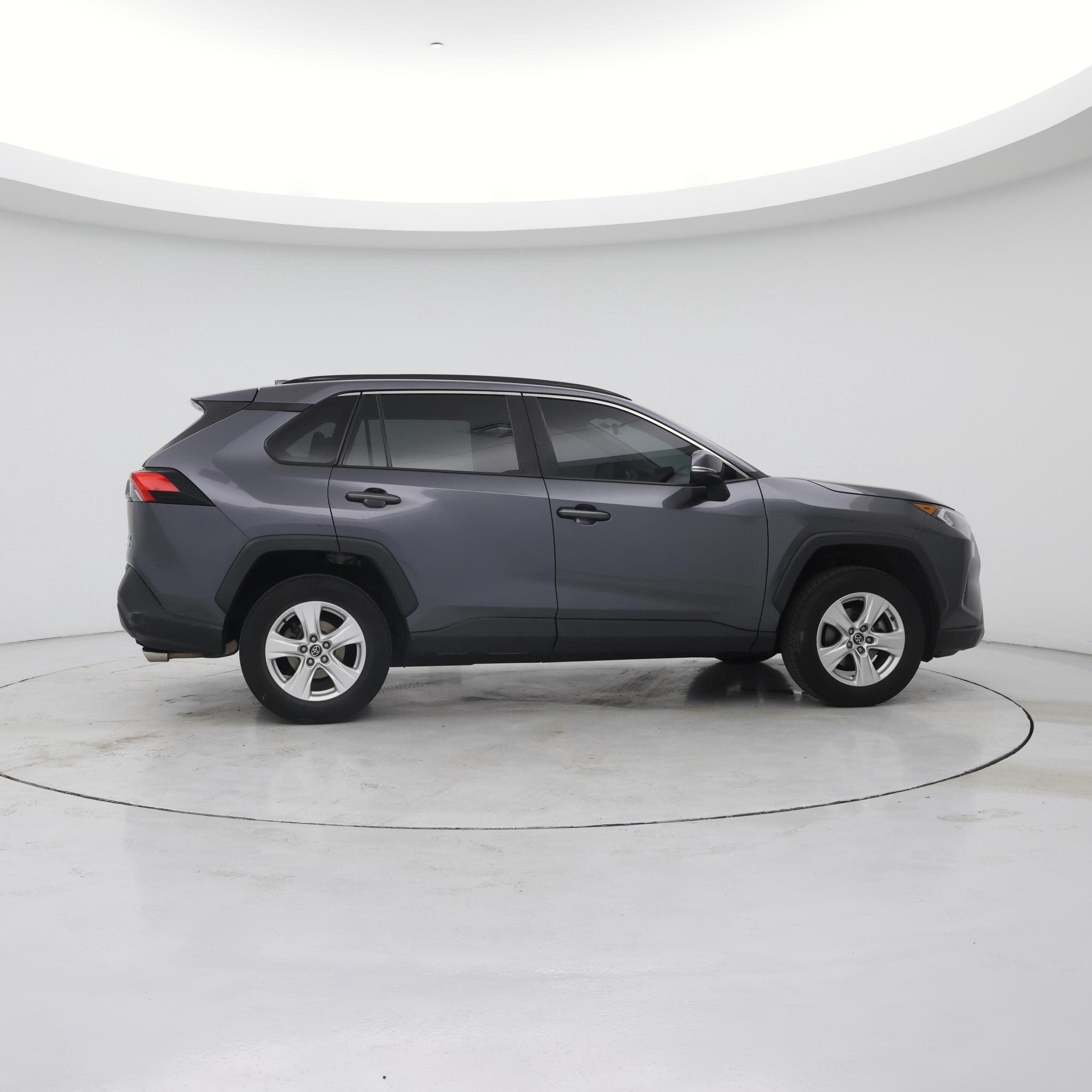 Thumbnail: 2021 Toyota RAV4 - 7