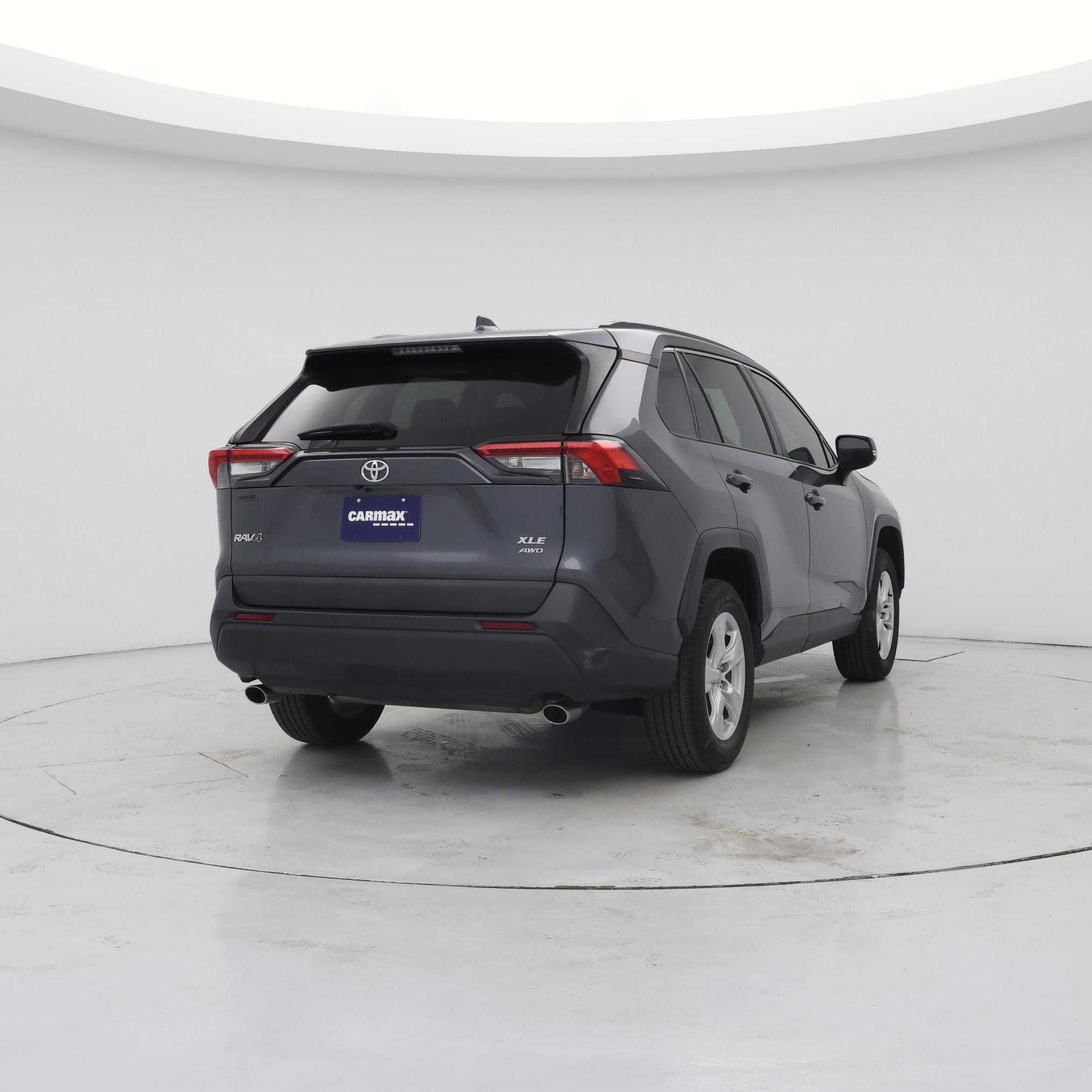 Thumbnail: 2021 Toyota RAV4 - 8