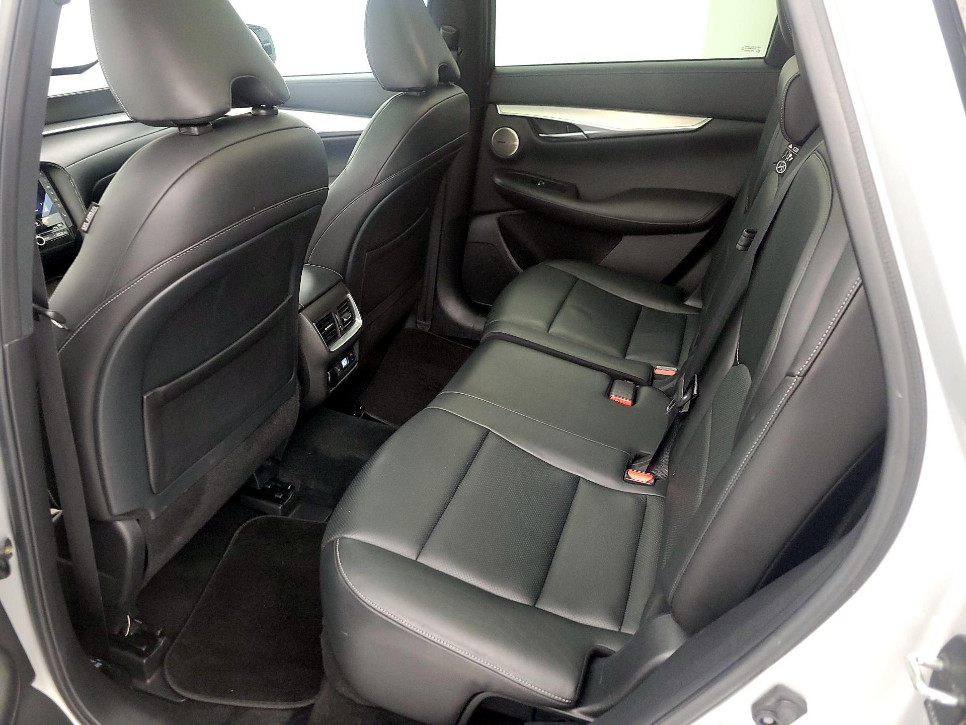 Thumbnail: 2019 INFINITI QX50 - 20