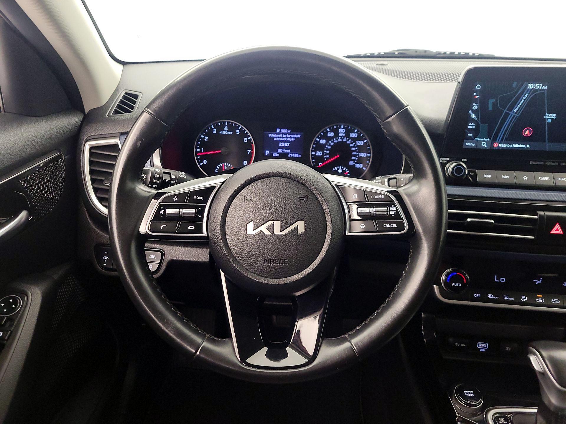 Thumbnail: 2023 Kia Seltos - 10