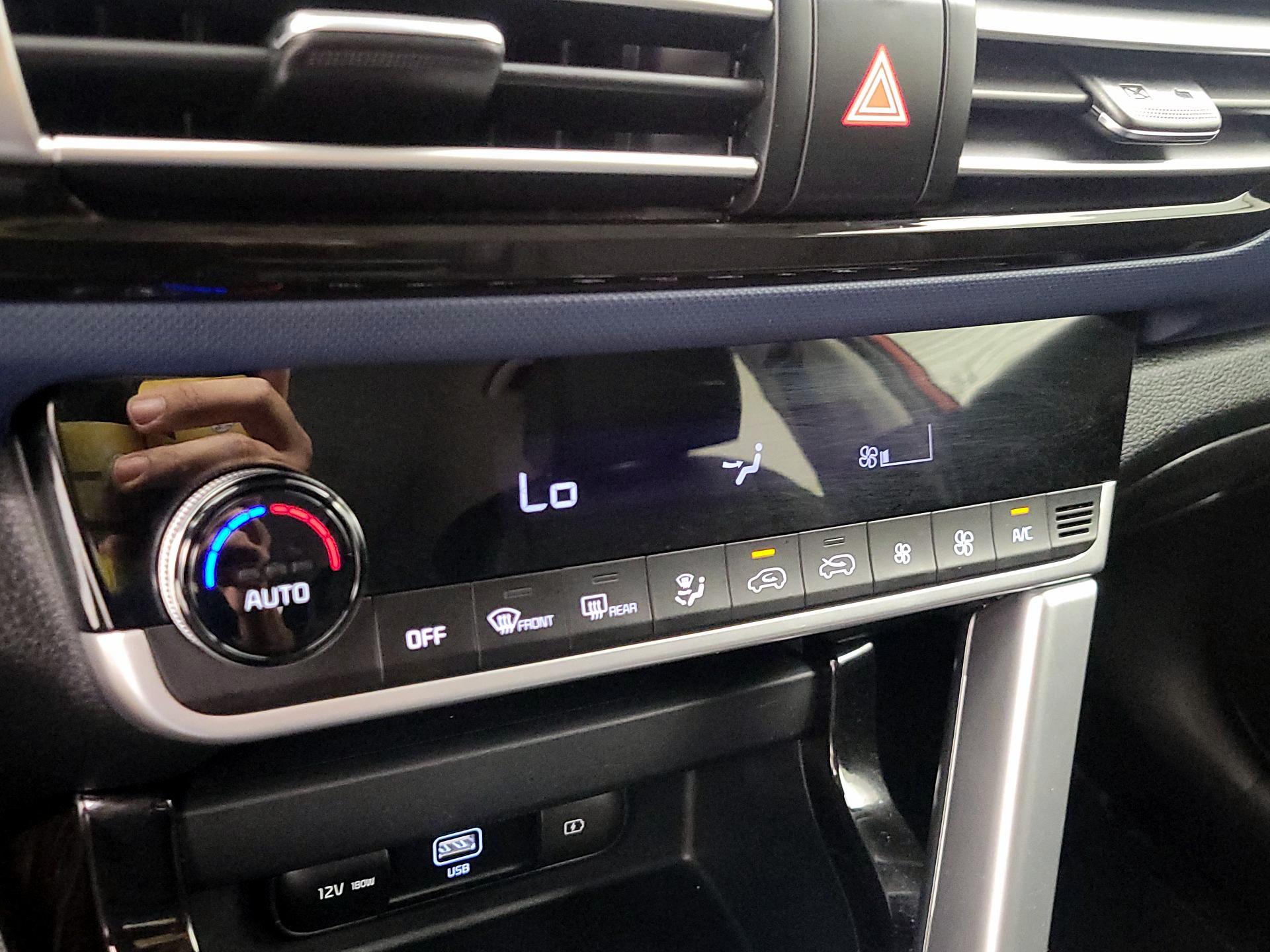 Thumbnail: 2023 Kia Seltos - 17