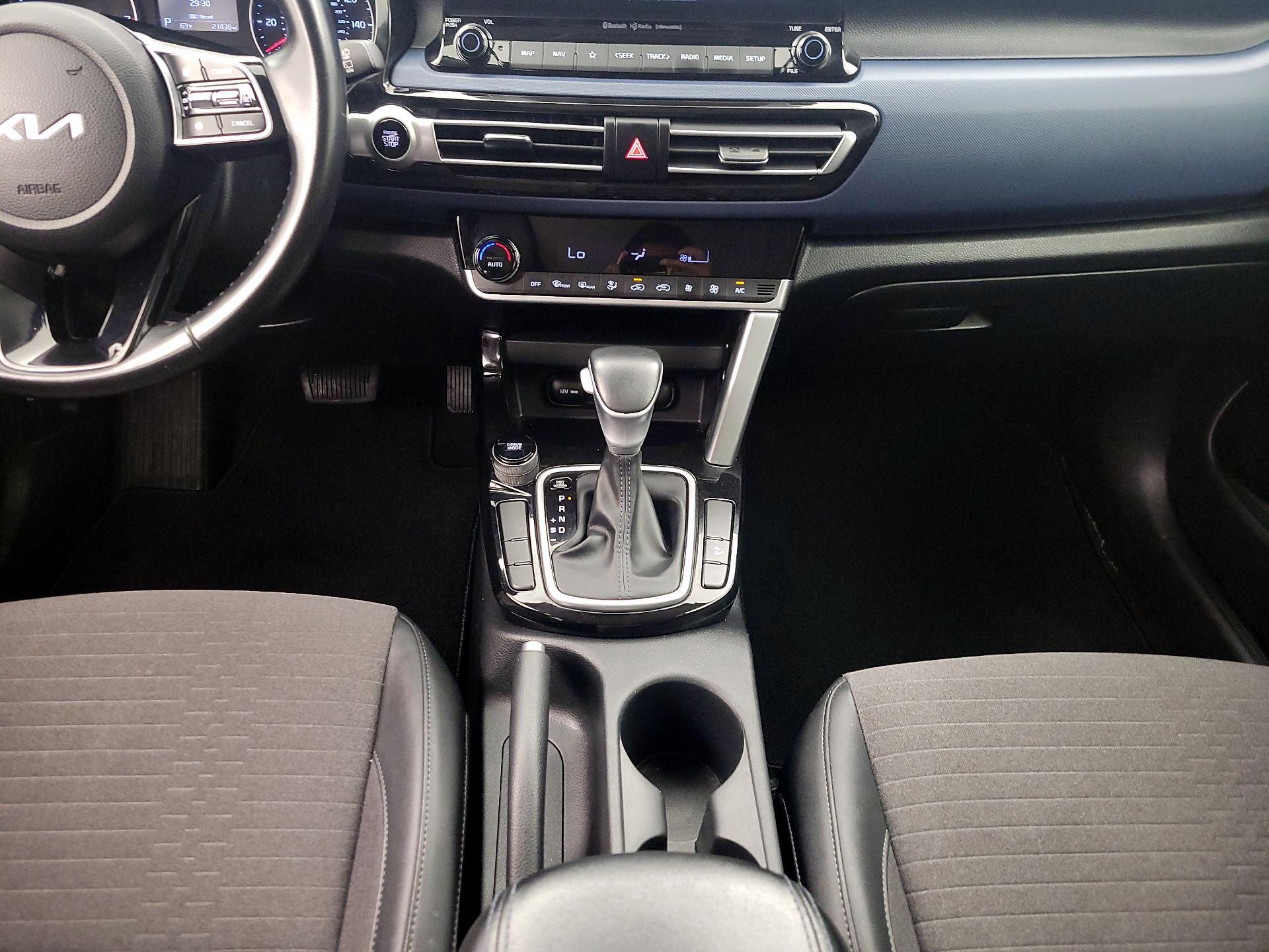 Thumbnail: 2023 Kia Seltos - 18