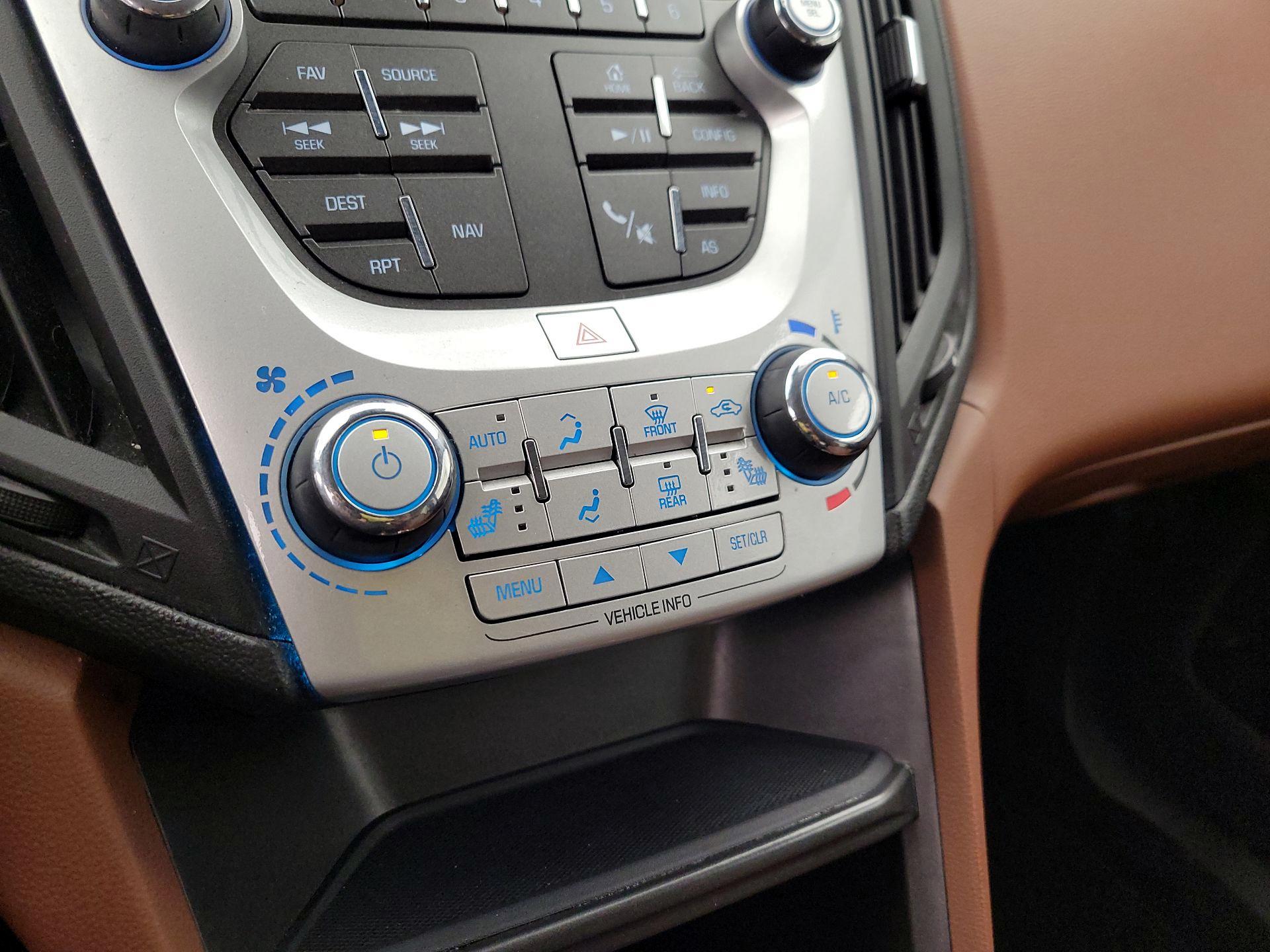 Thumbnail: 2016 Chevrolet Equinox - 16