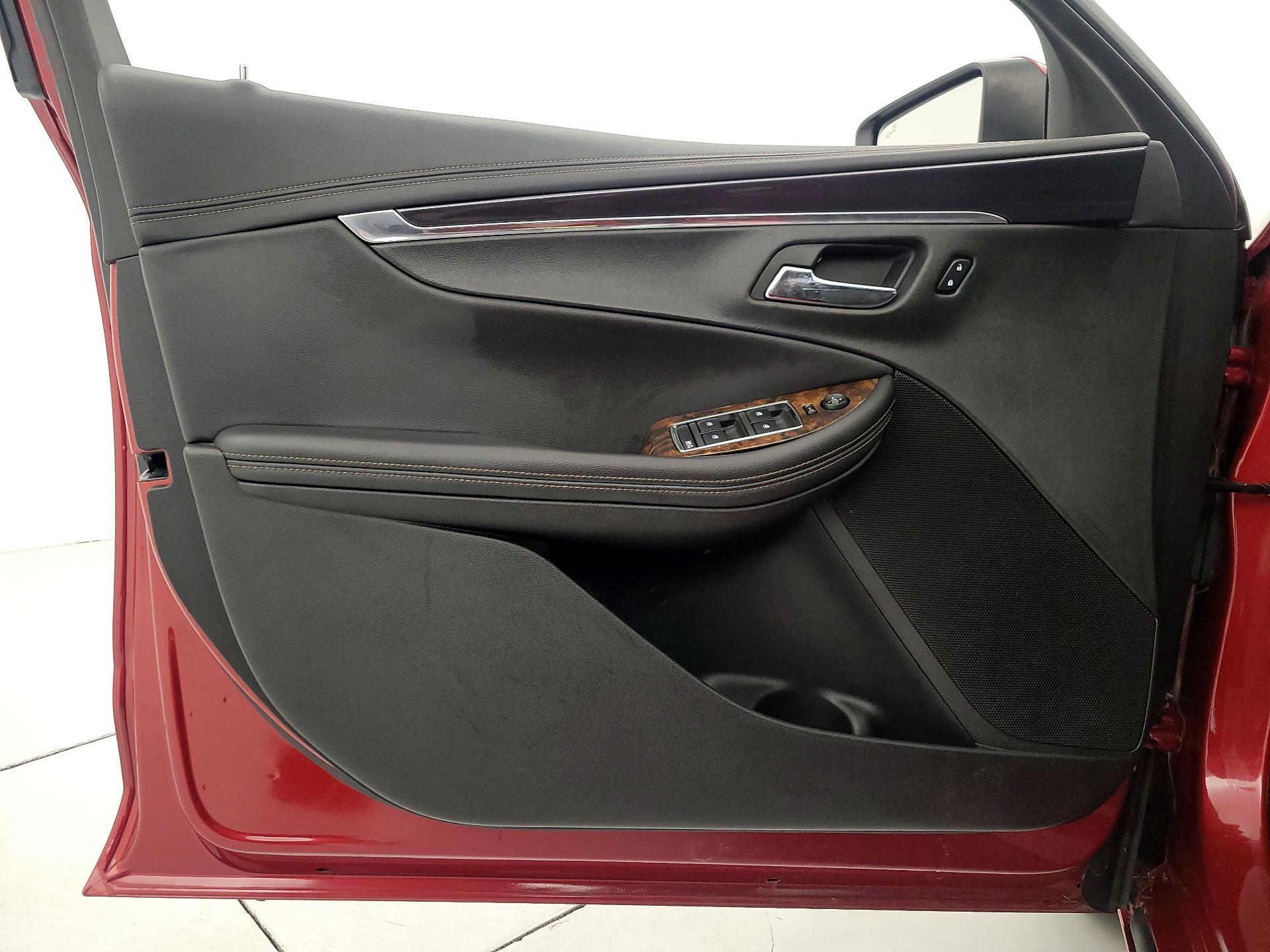 Thumbnail: 2015 Chevrolet Impala - 12