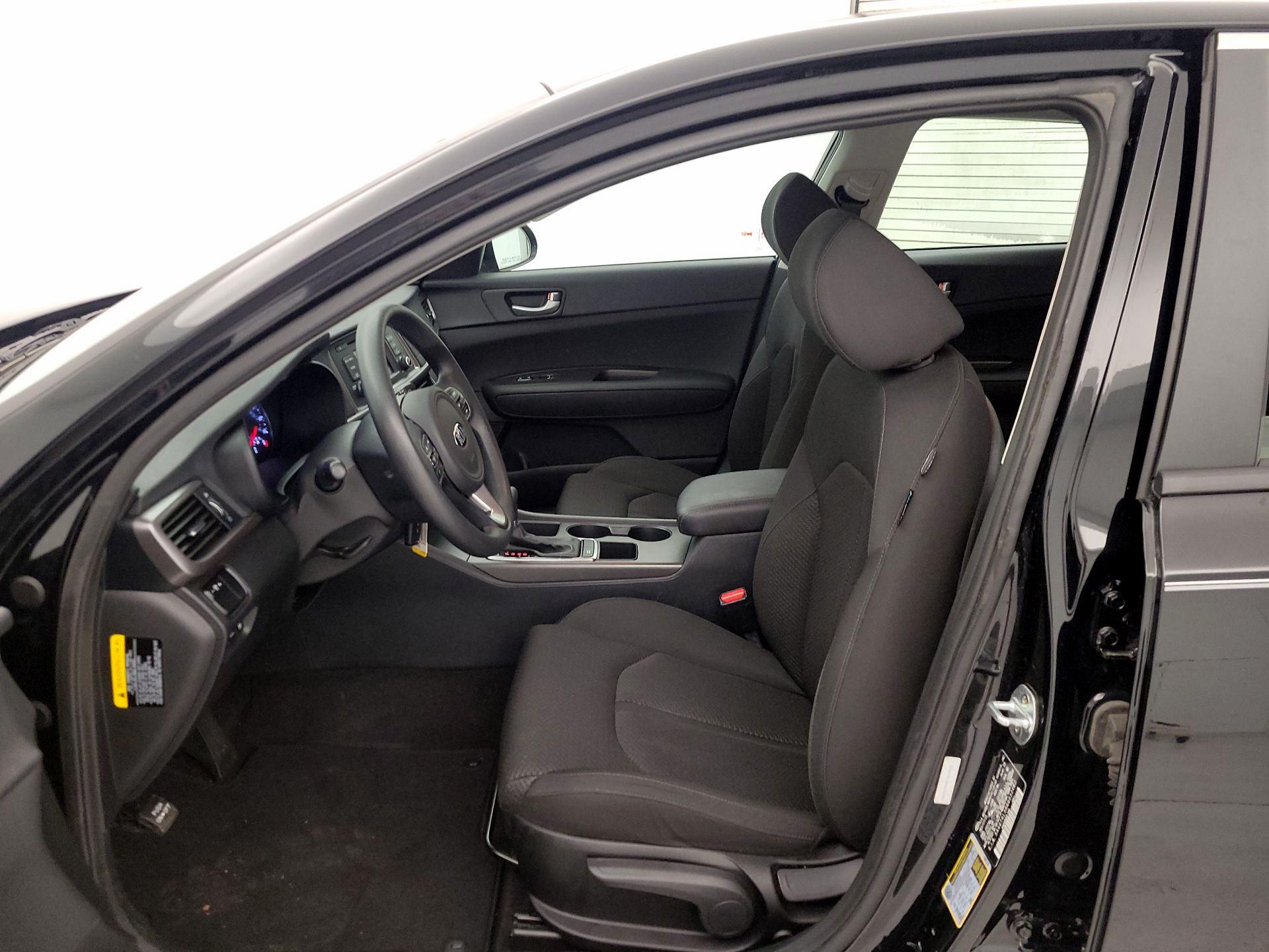 Thumbnail: 2016 Kia Optima - 11