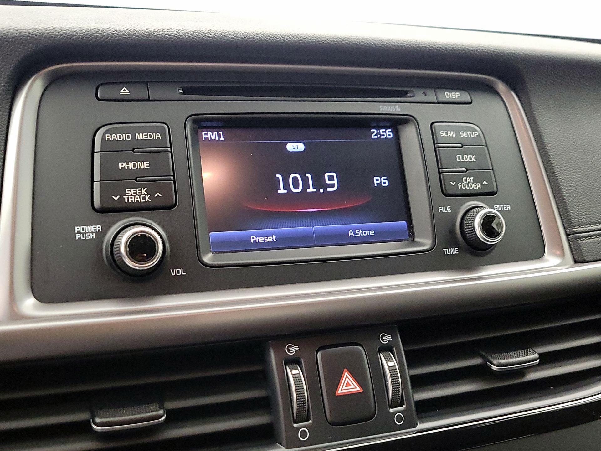 Thumbnail: 2016 Kia Optima - 15