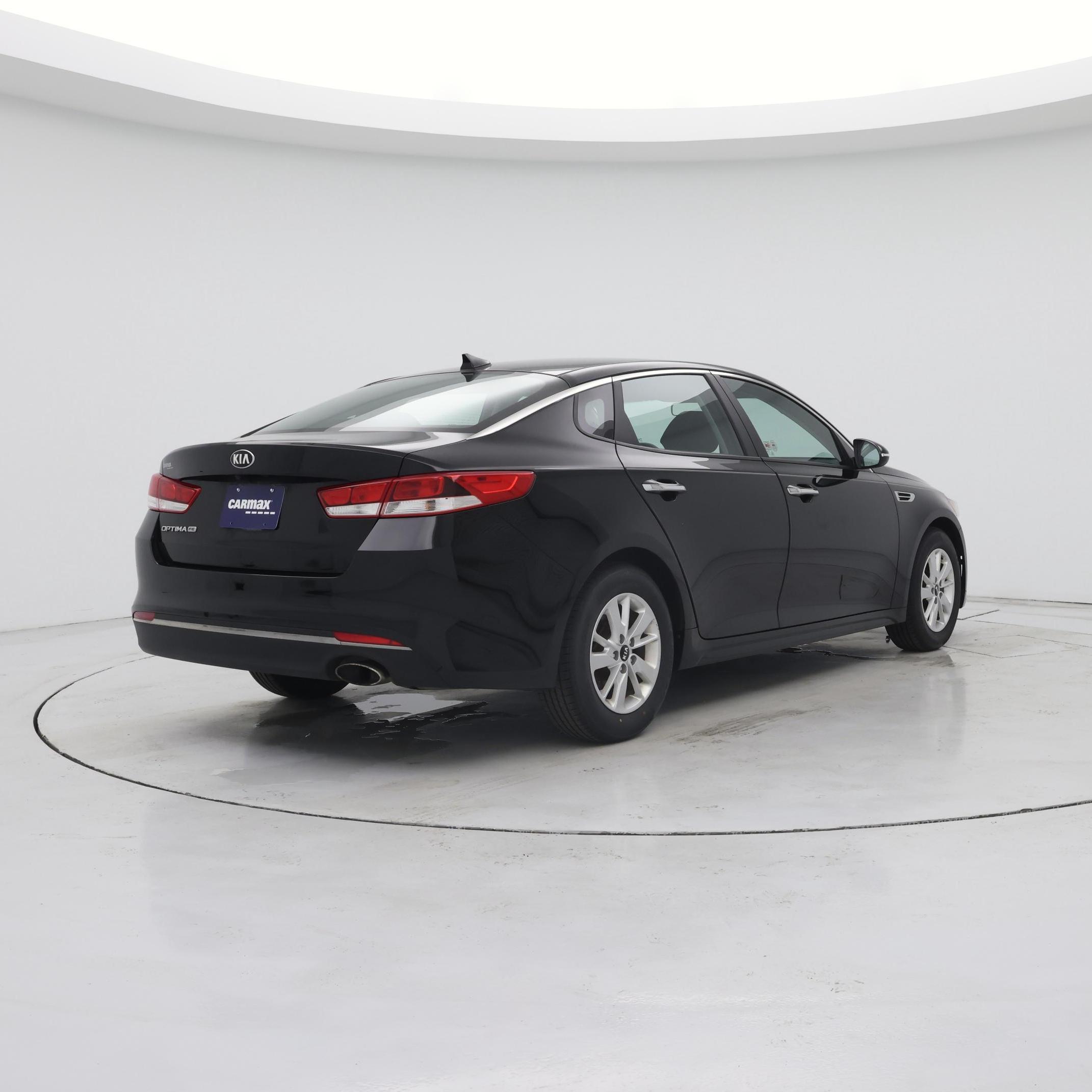 Thumbnail: 2016 Kia Optima - 8