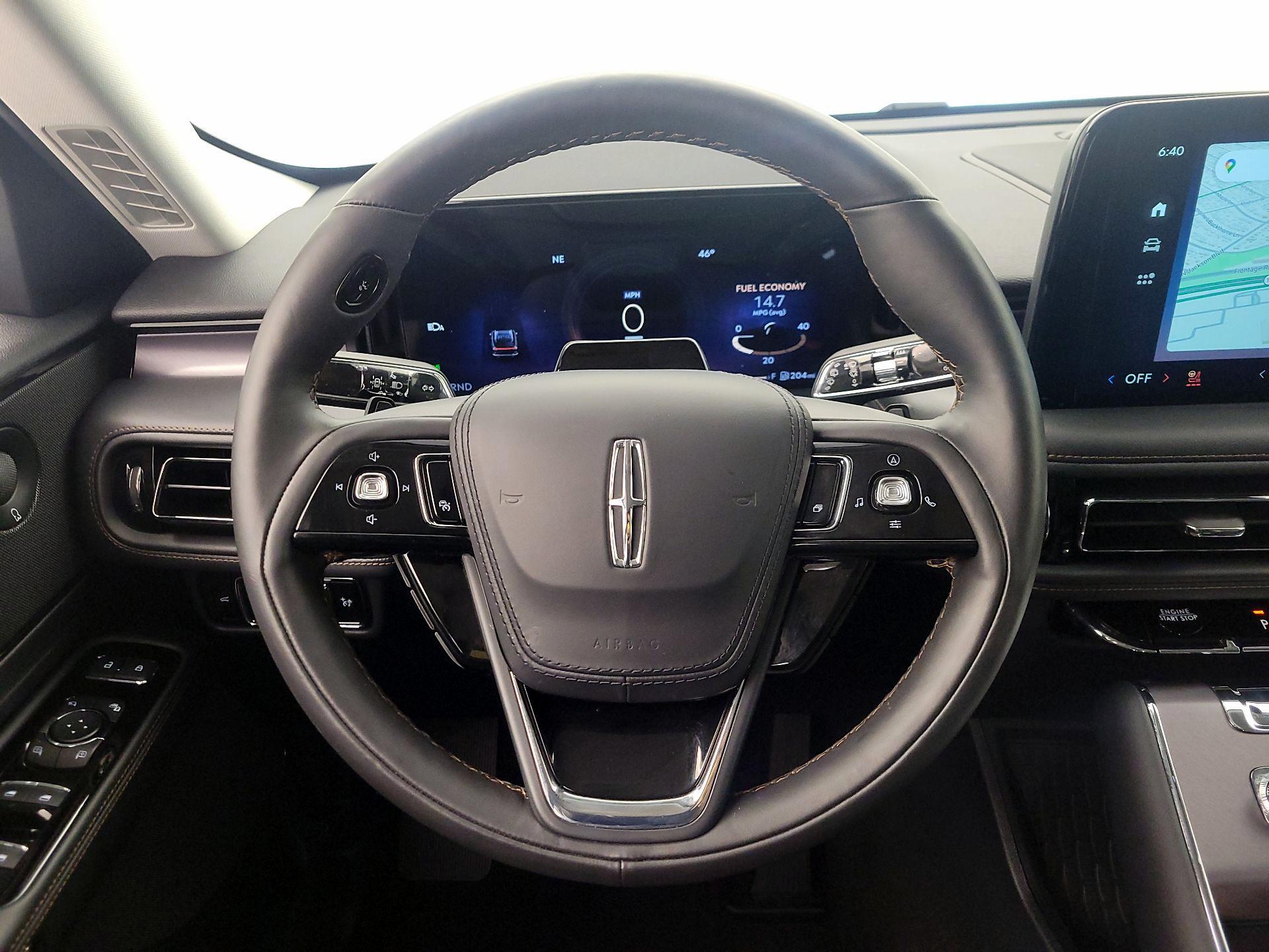 Thumbnail: 2025 Lincoln Aviator - 10