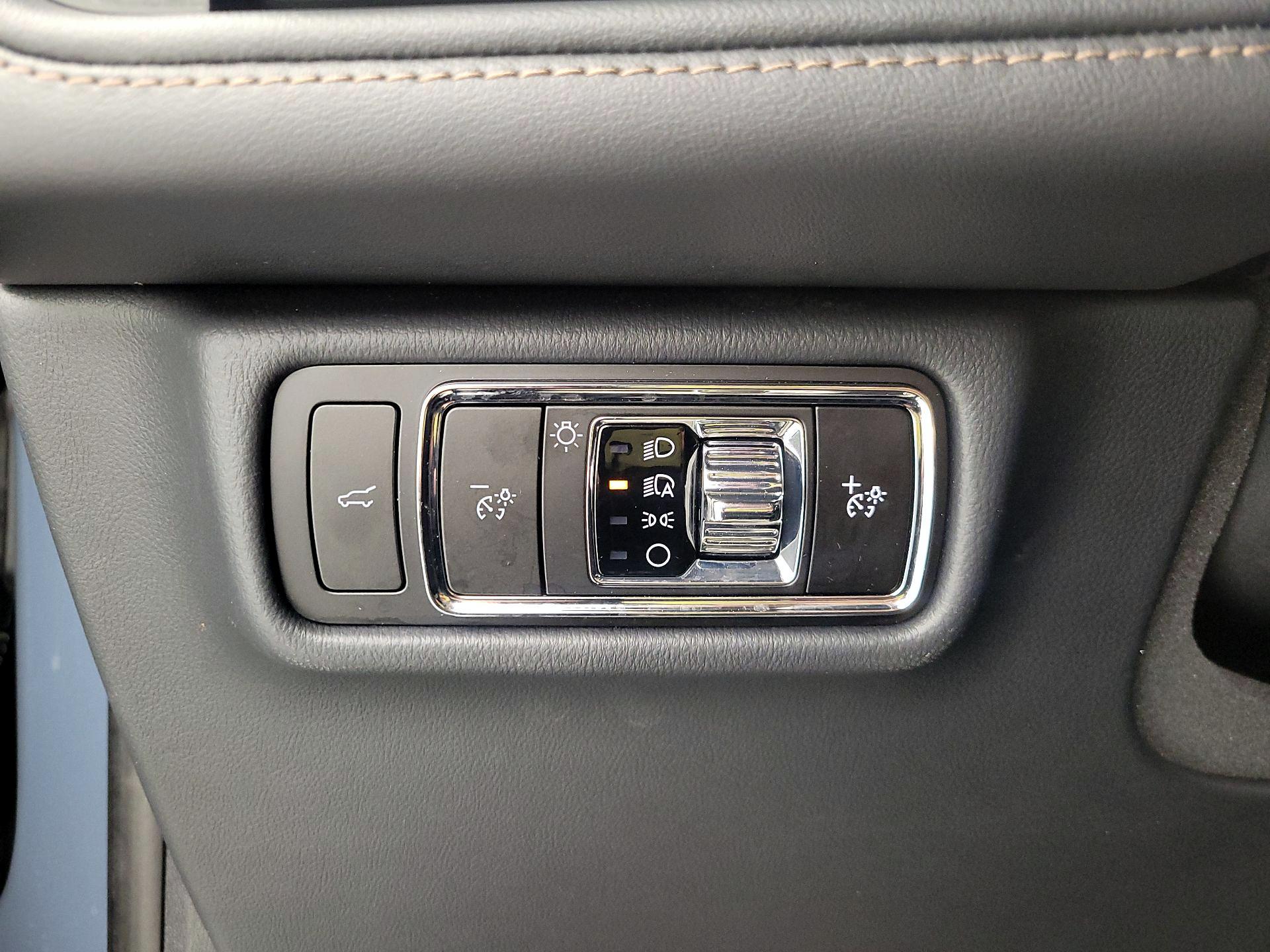 Thumbnail: 2025 Lincoln Aviator - 13