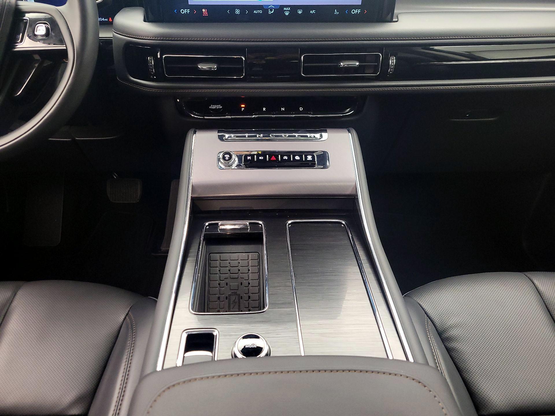 Thumbnail: 2025 Lincoln Aviator - 18