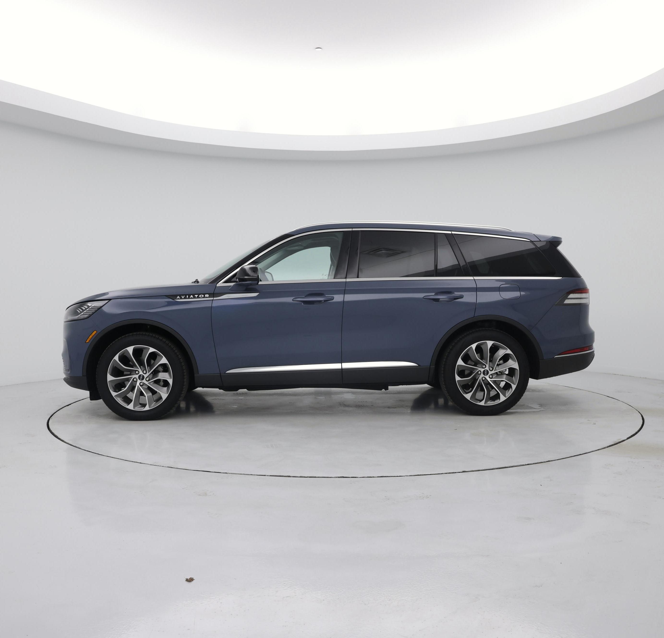 Thumbnail: 2025 Lincoln Aviator - 3