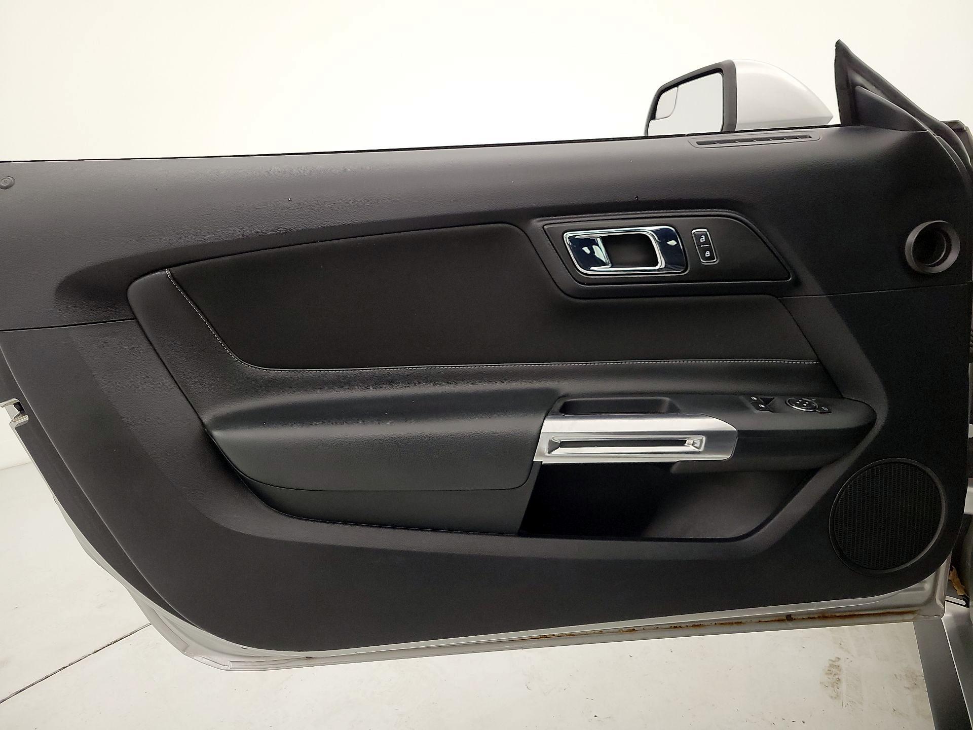 Thumbnail: 2015 Ford Mustang - 12