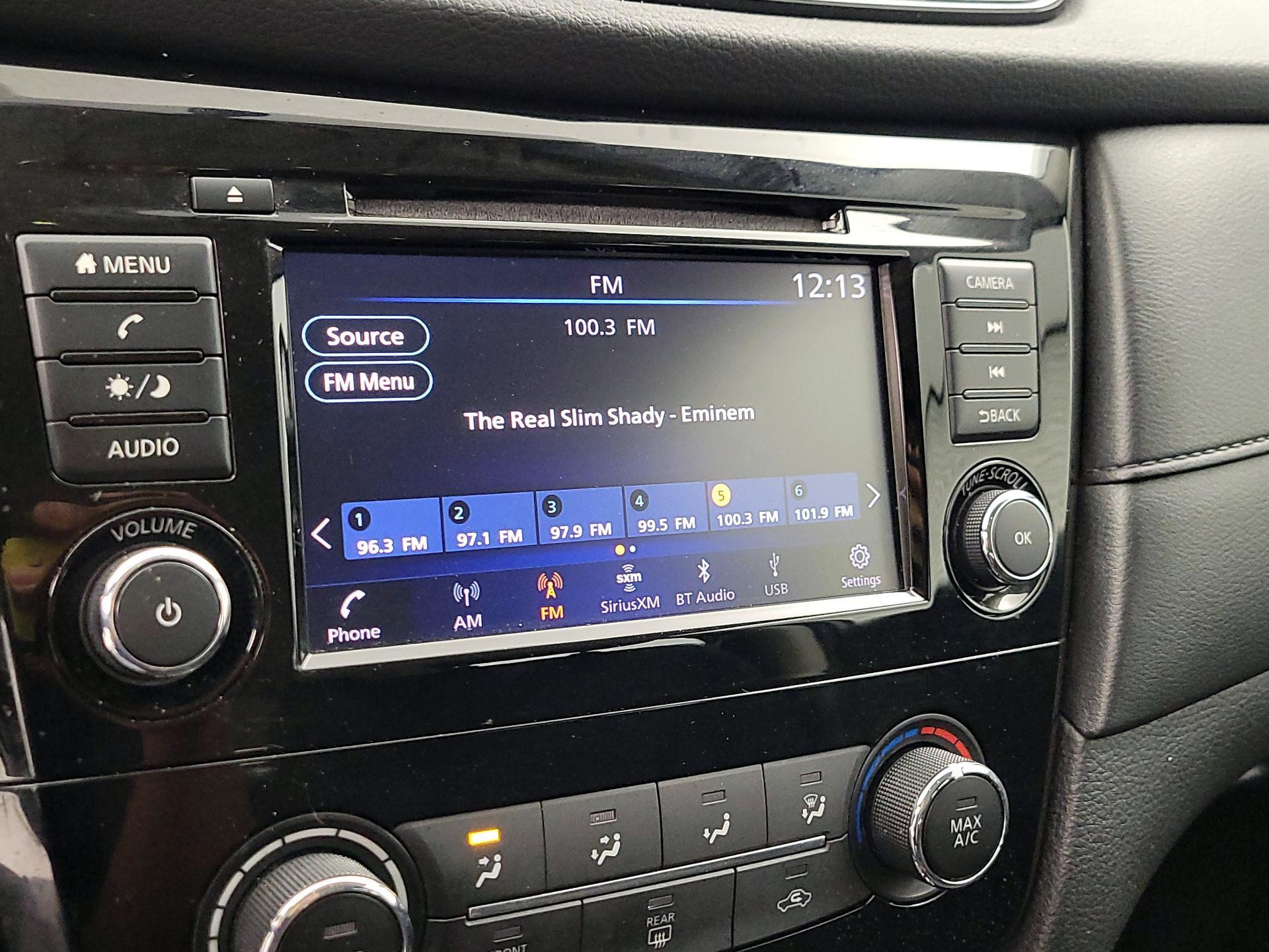 Thumbnail: 2018 Nissan Rogue - 15