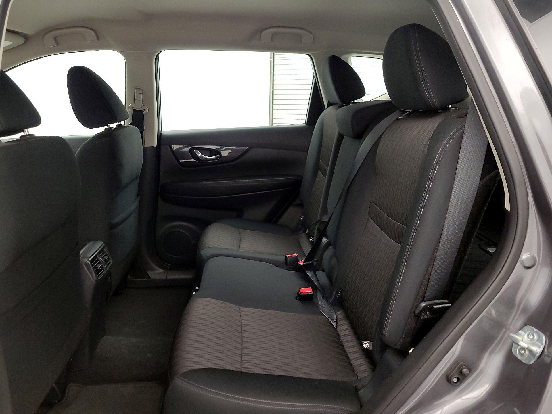 Thumbnail: 2018 Nissan Rogue - 19