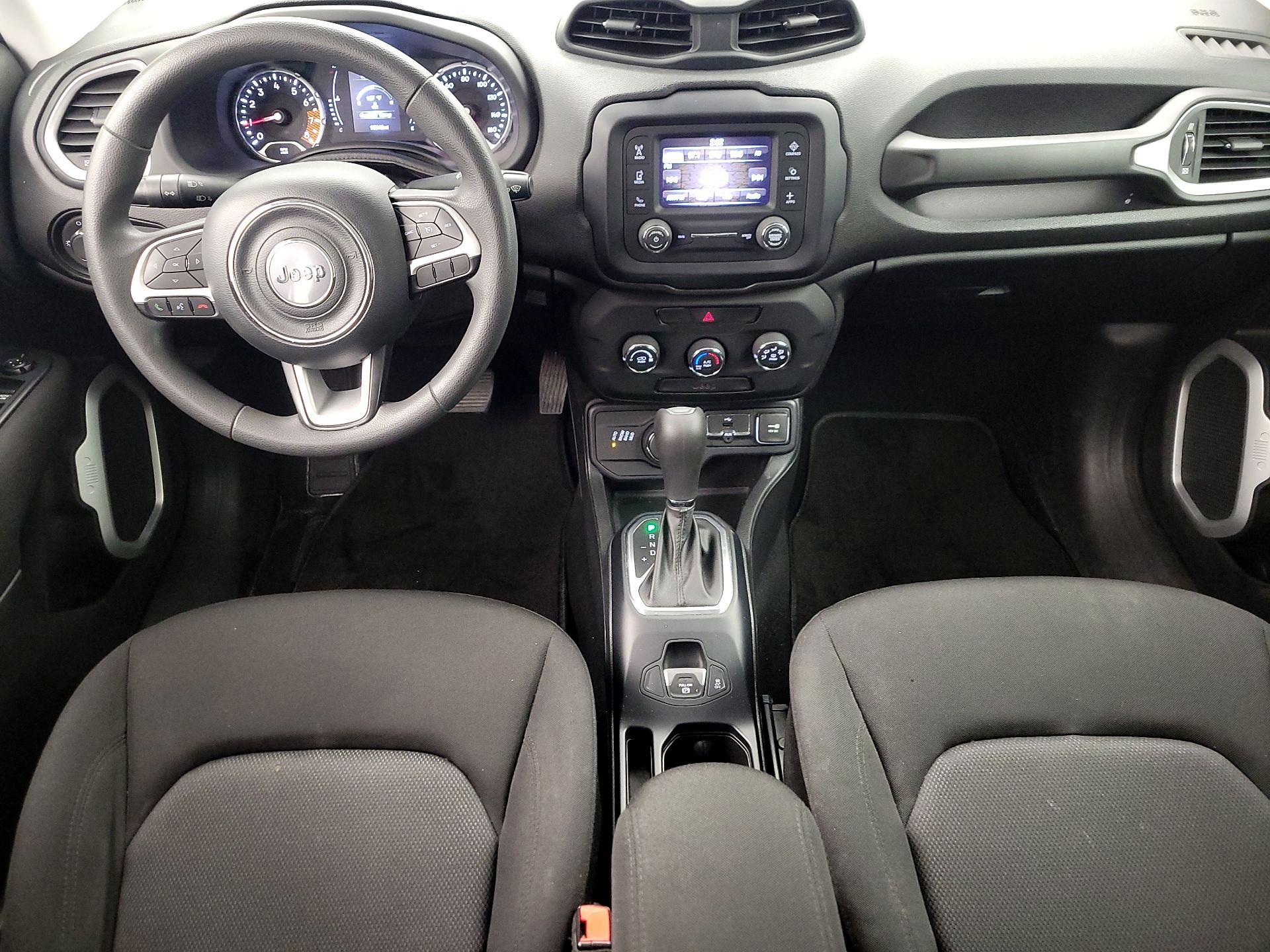 Thumbnail: 2019 Jeep Renegade - 9