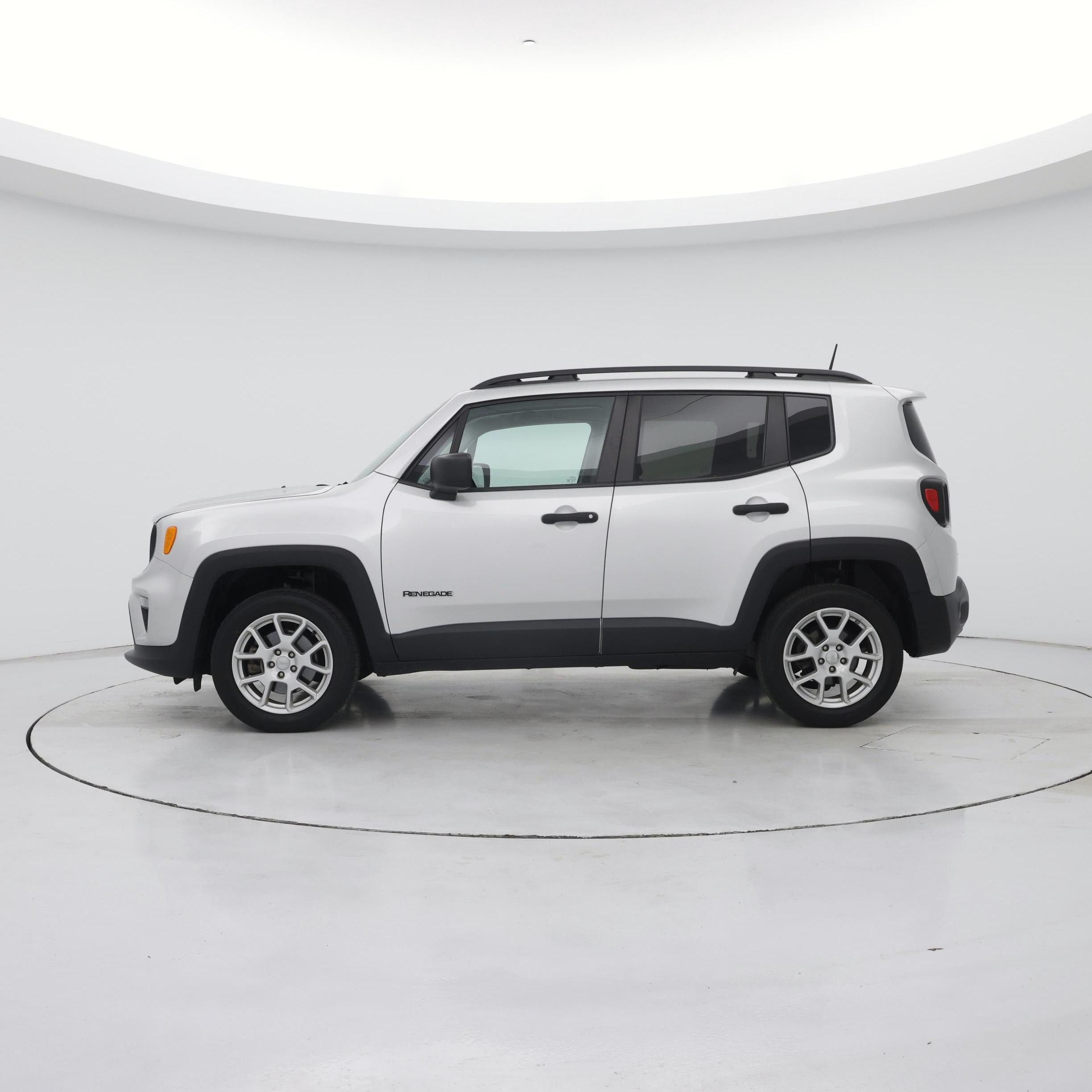Thumbnail: 2019 Jeep Renegade - 3