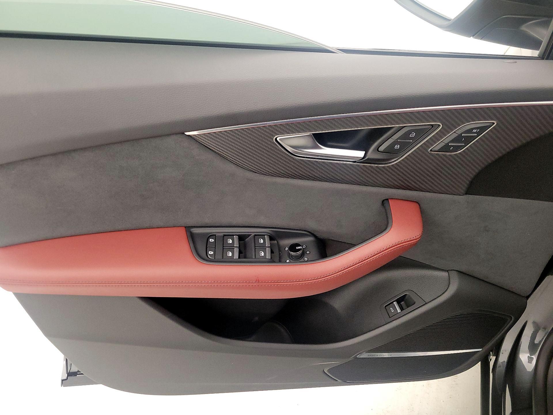 Thumbnail: 2024 Audi SQ8 - 12