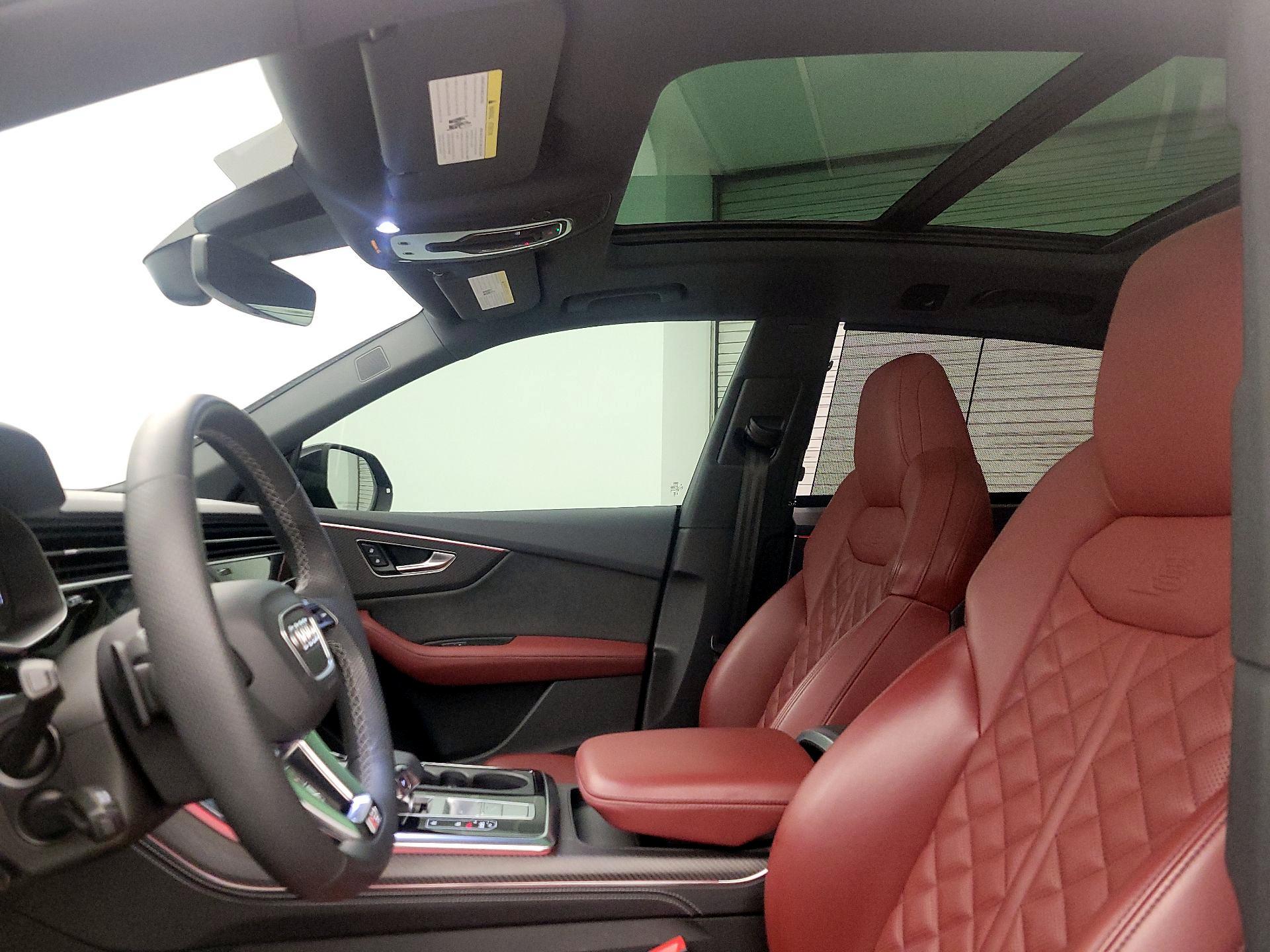 Thumbnail: 2024 Audi SQ8 - 19