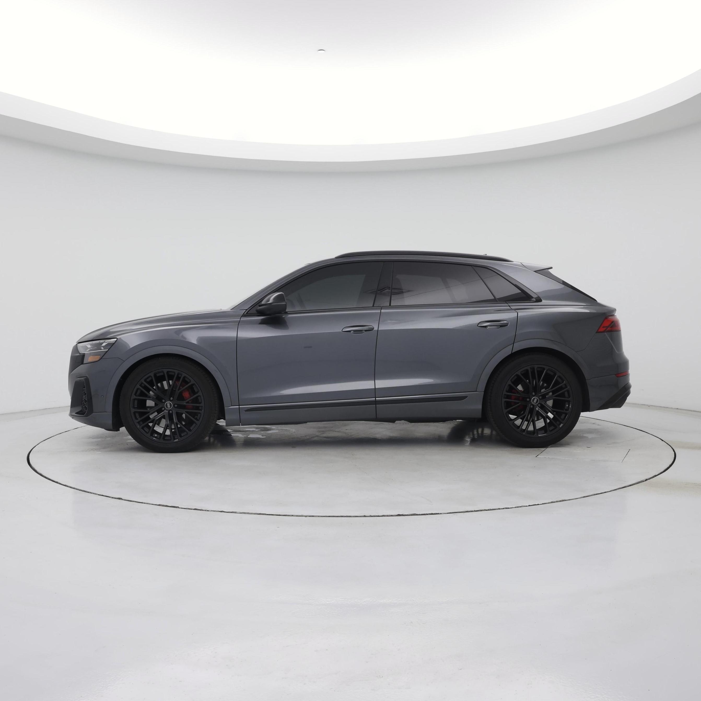 Thumbnail: 2024 Audi SQ8 - 3