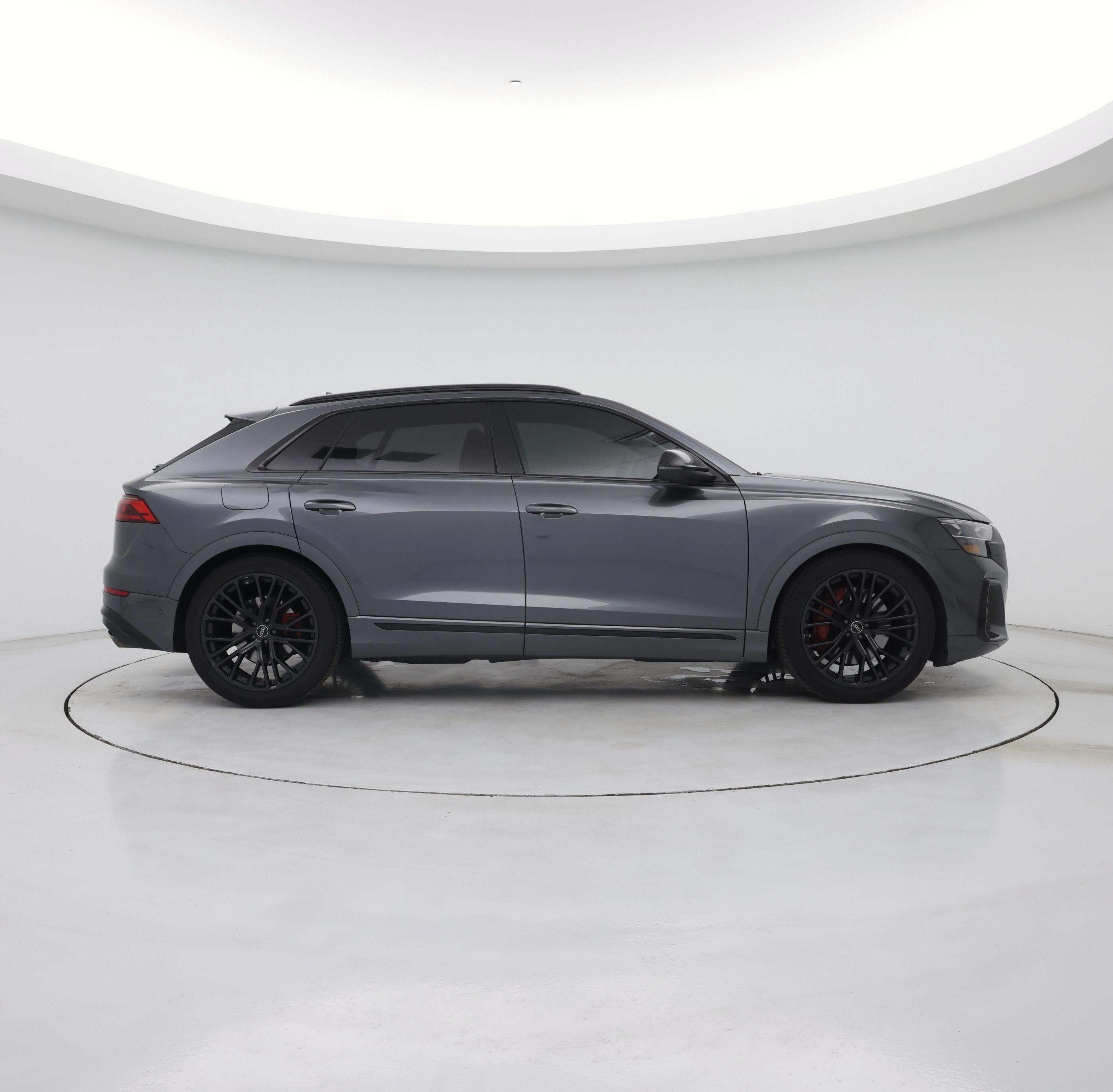 Thumbnail: 2024 Audi SQ8 - 7