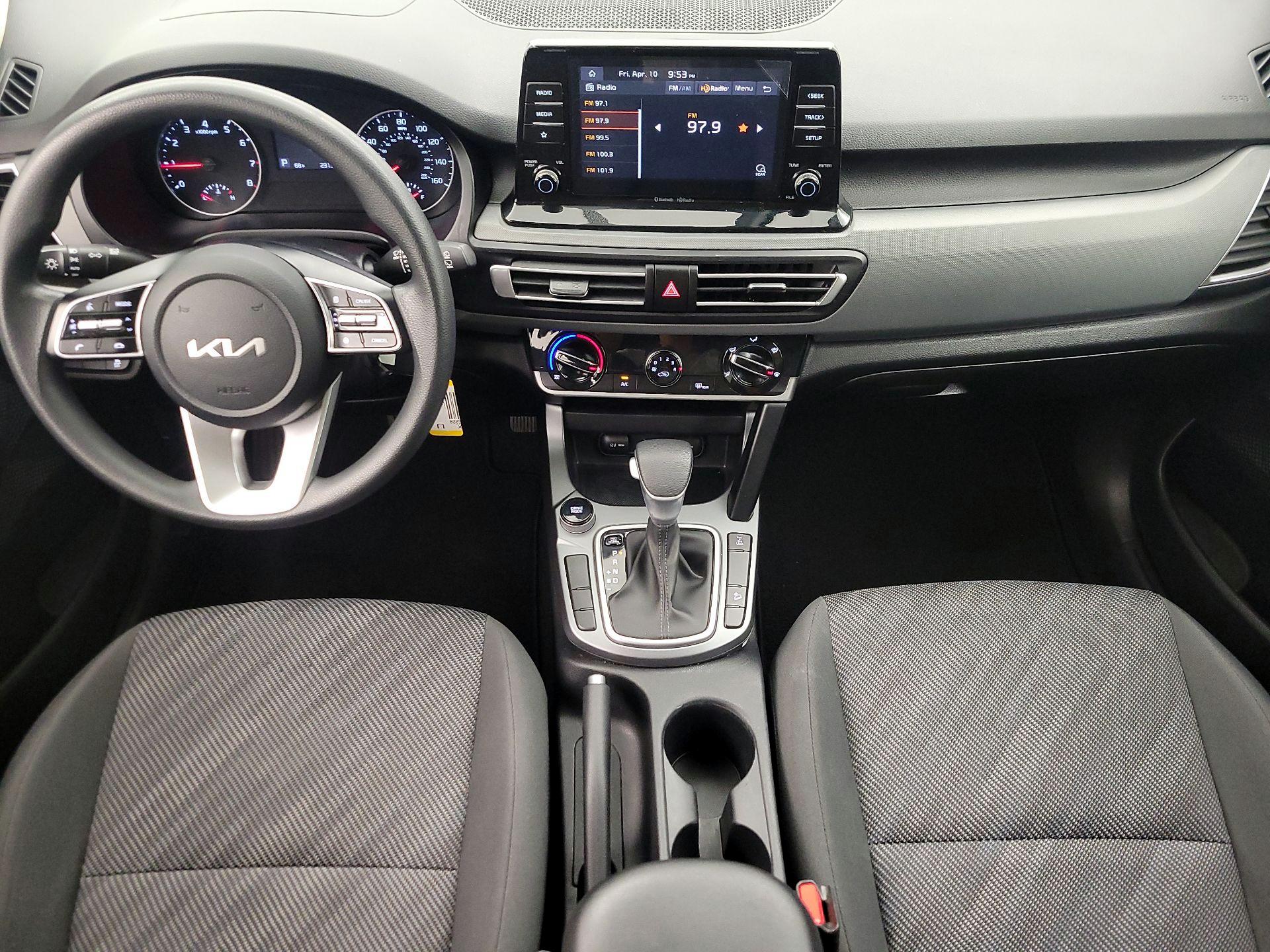 Thumbnail: 2023 Kia Seltos - 9