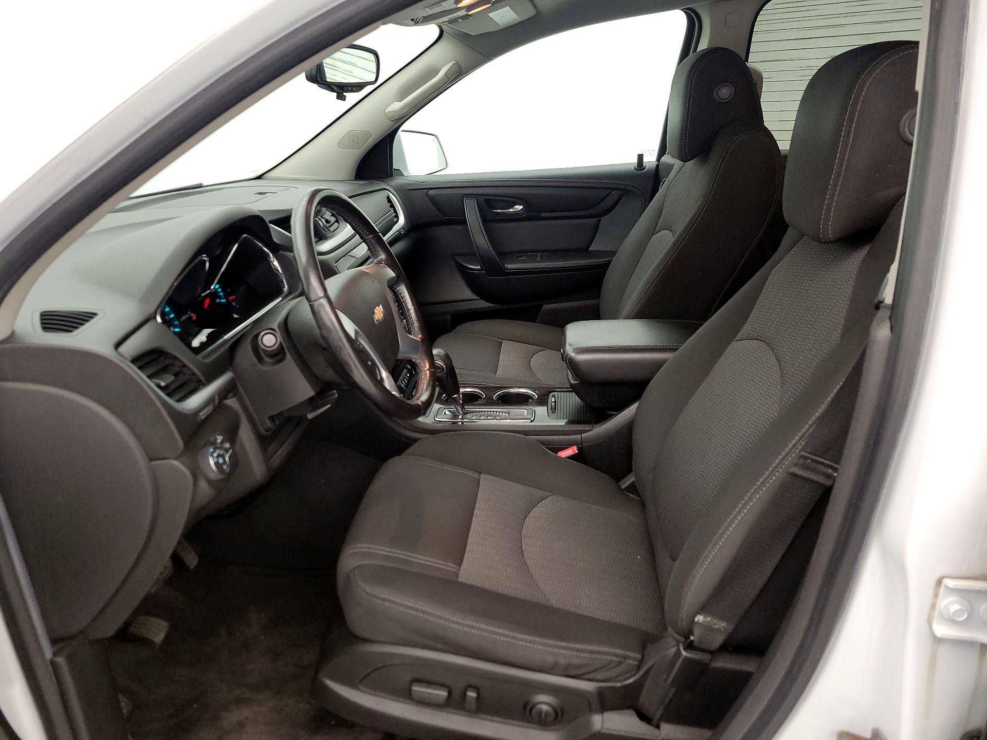 Thumbnail: 2016 Chevrolet Traverse - 11