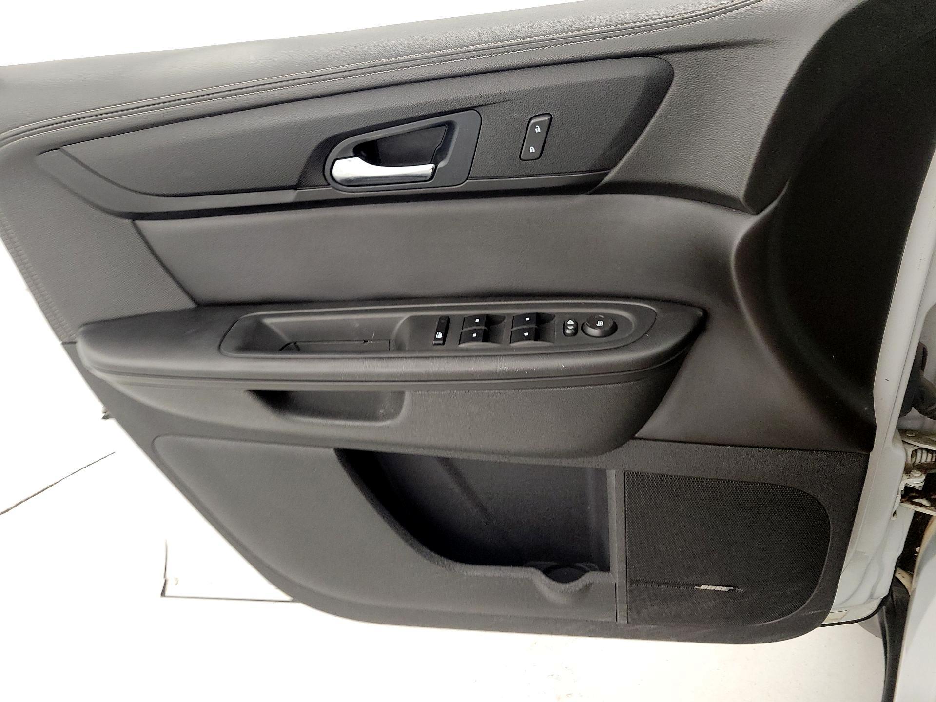 Thumbnail: 2016 Chevrolet Traverse - 12