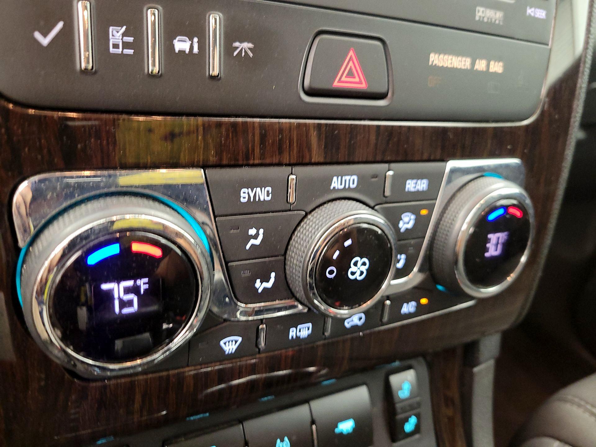 Thumbnail: 2016 Chevrolet Traverse - 16