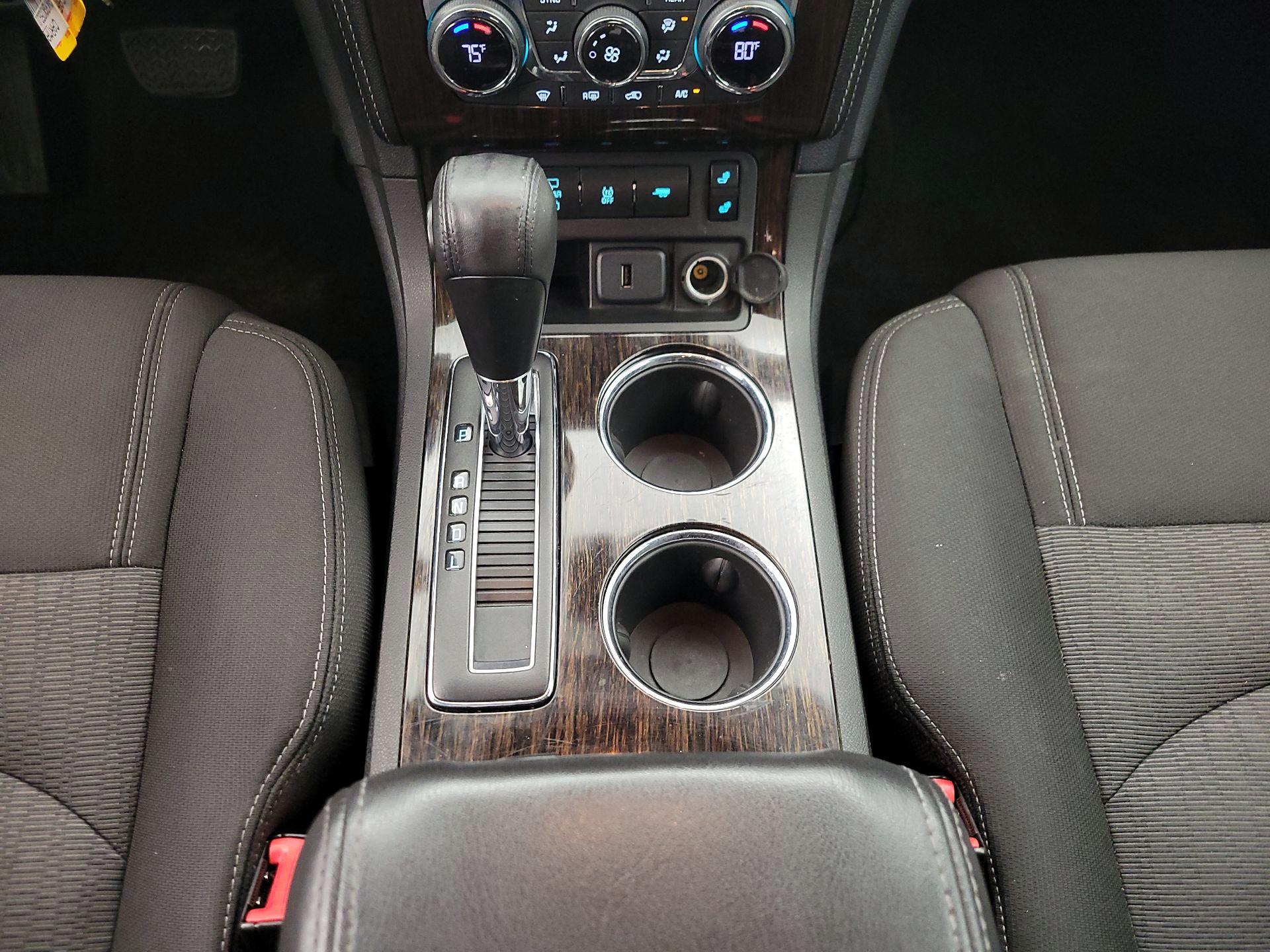 Thumbnail: 2016 Chevrolet Traverse - 17