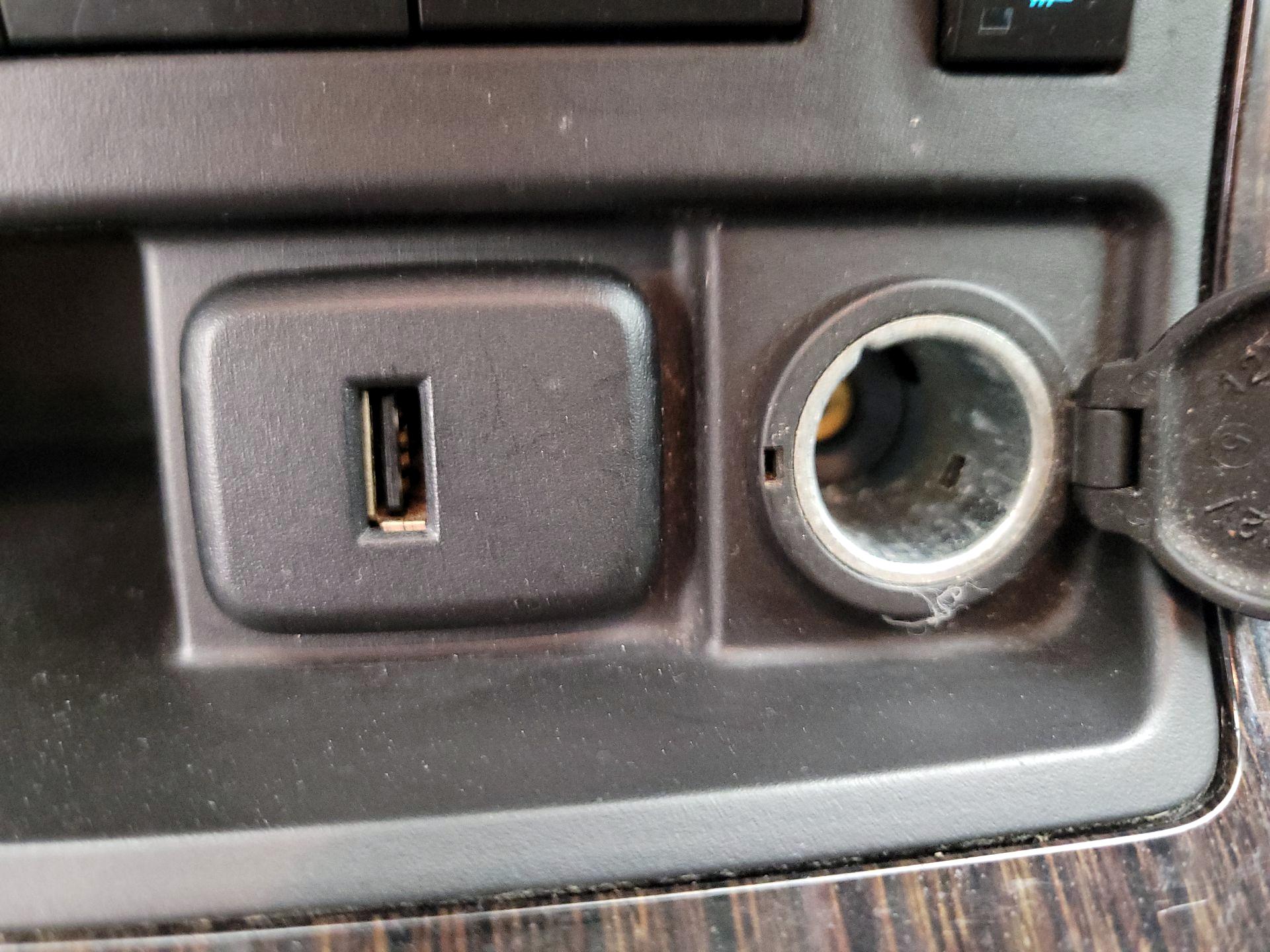 Thumbnail: 2016 Chevrolet Traverse - 18