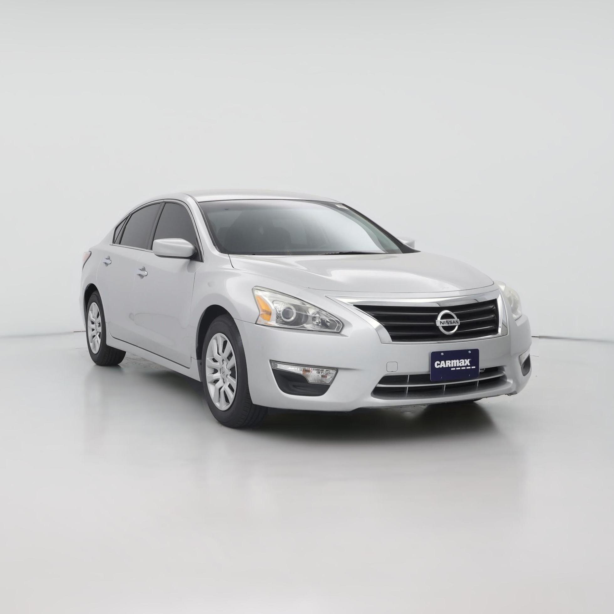 Thumbnail: 2015 Nissan Altima - 1