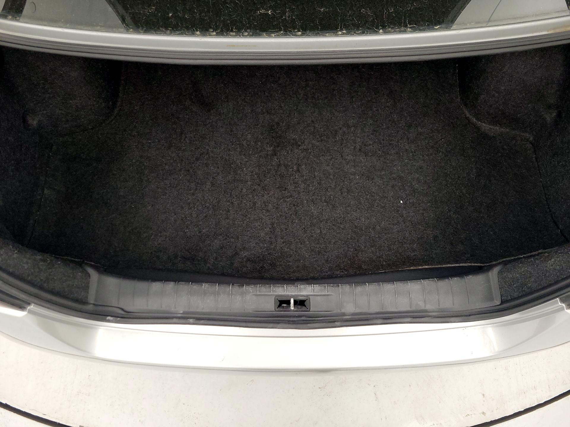 Thumbnail: 2015 Nissan Altima - 19