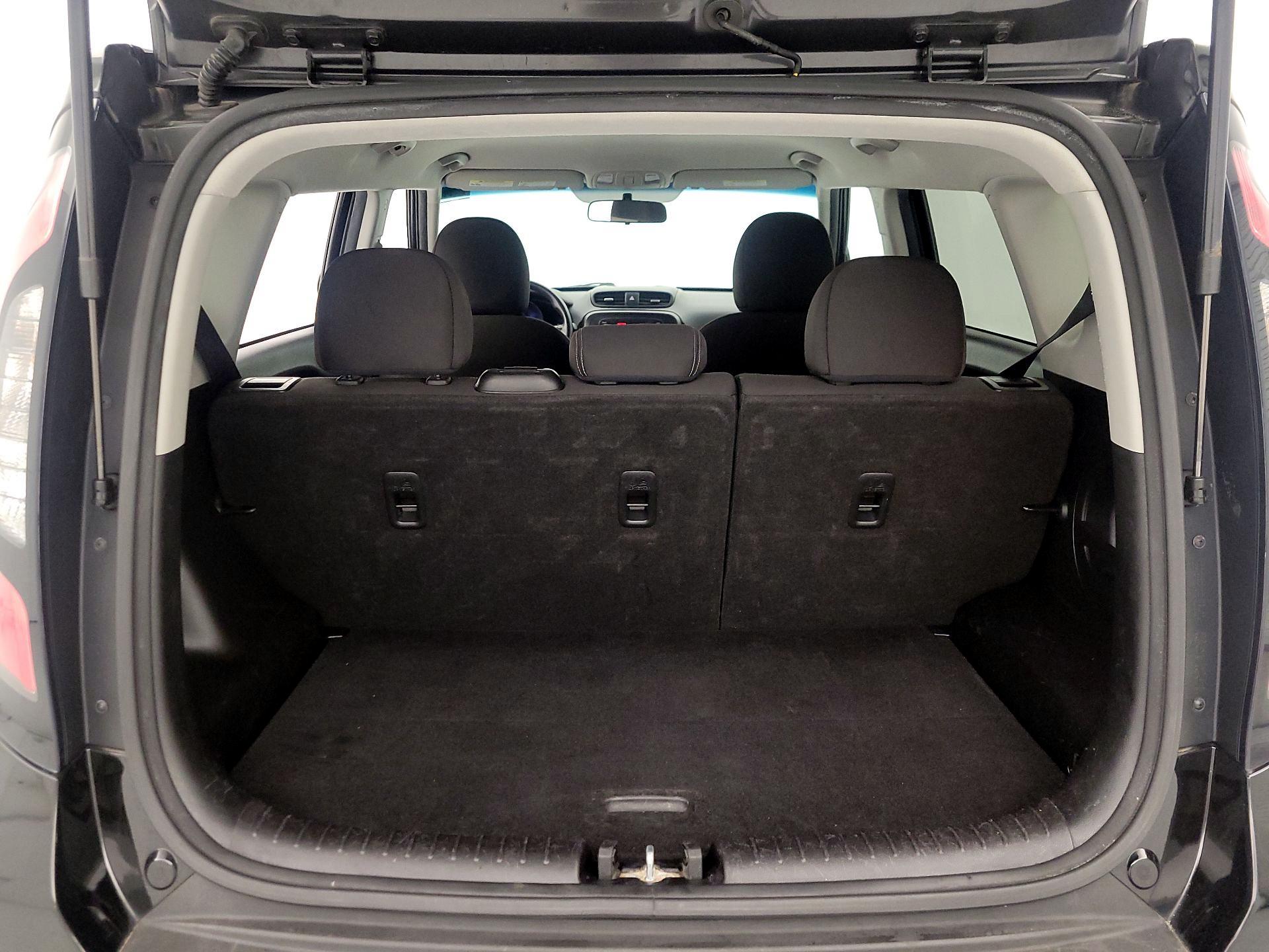 Thumbnail: 2015 Kia Soul - 19