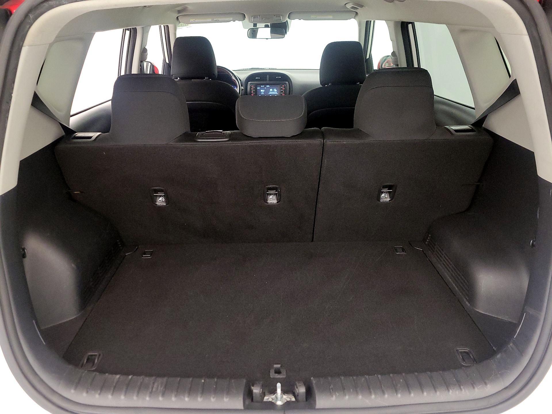 Thumbnail: 2020 Kia Soul - 20