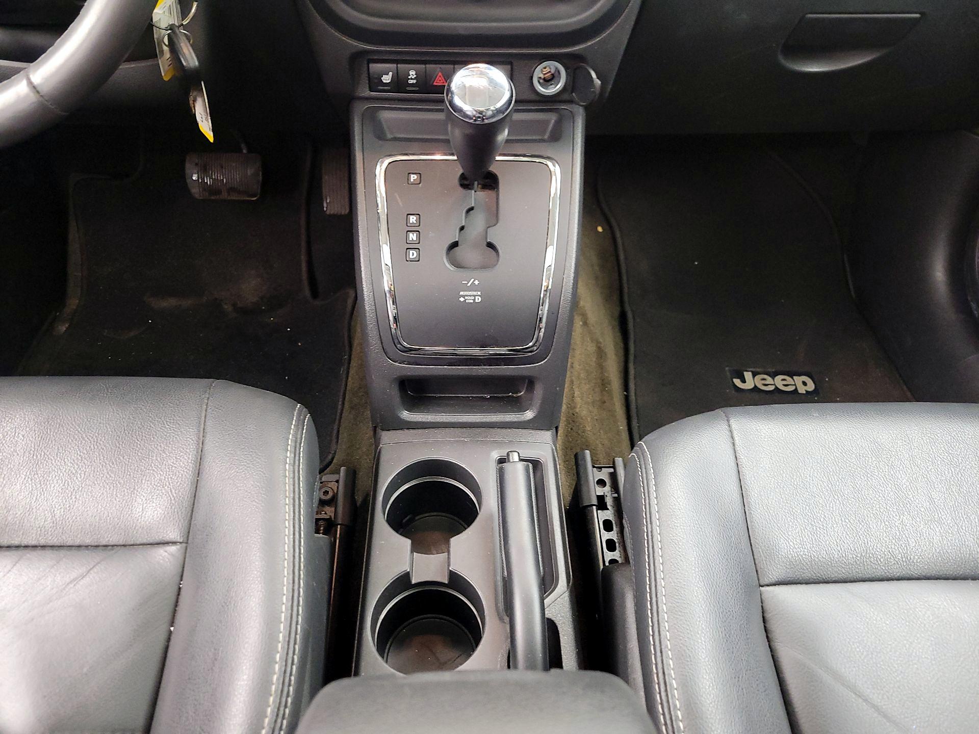Thumbnail: 2017 Jeep Patriot - 15