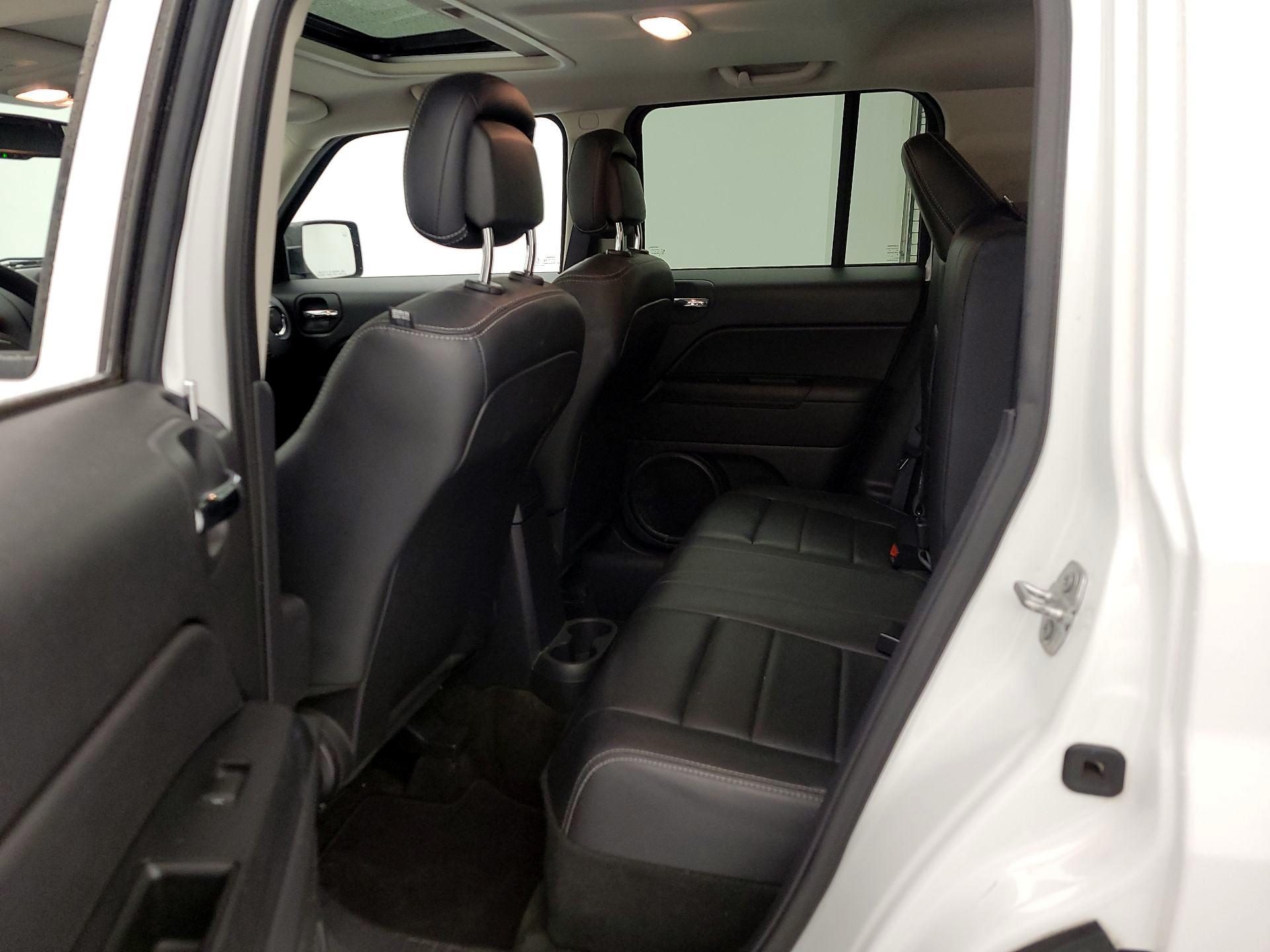 Thumbnail: 2017 Jeep Patriot - 18