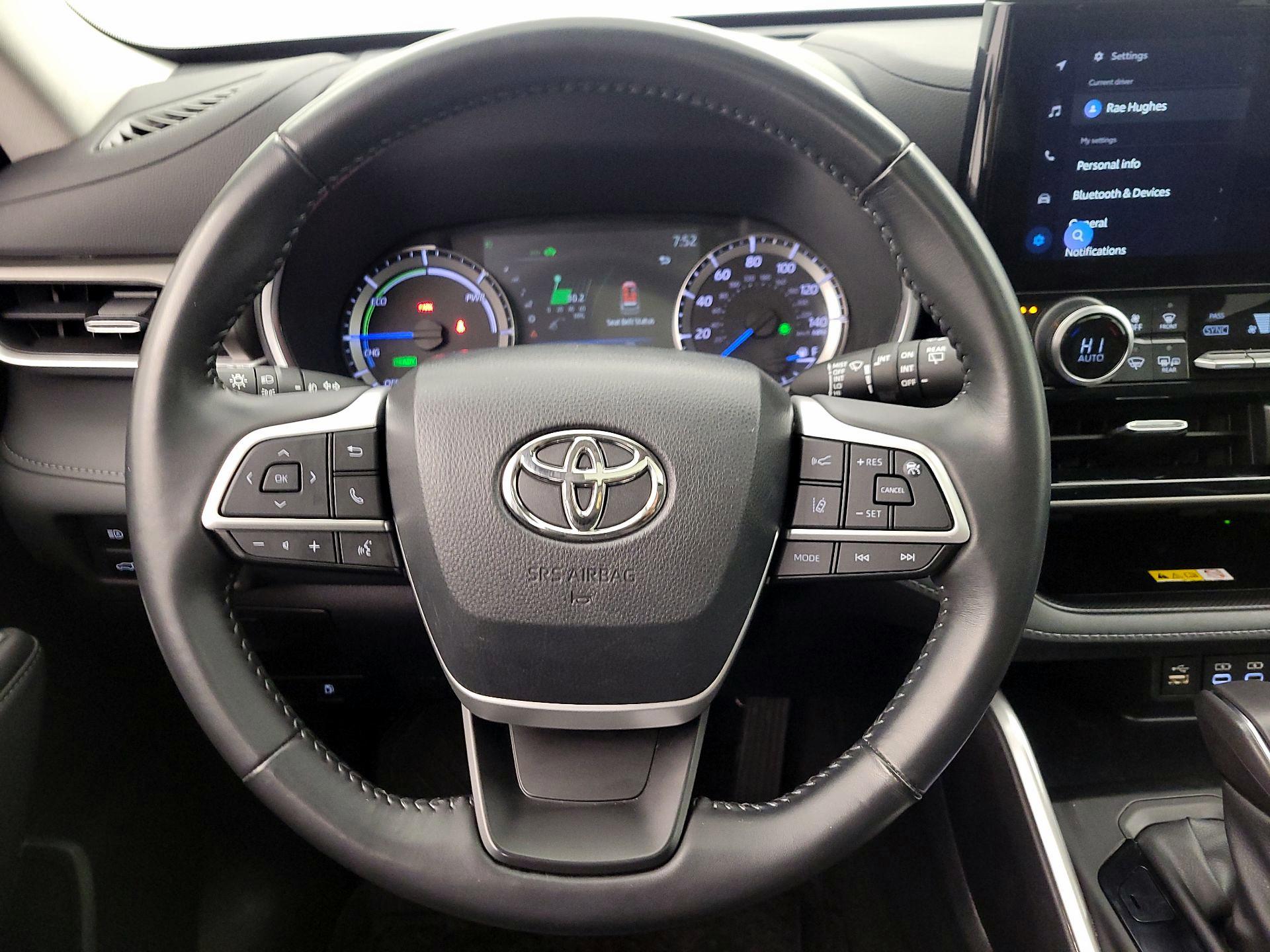 Thumbnail: 2023 Toyota Highlander - 10