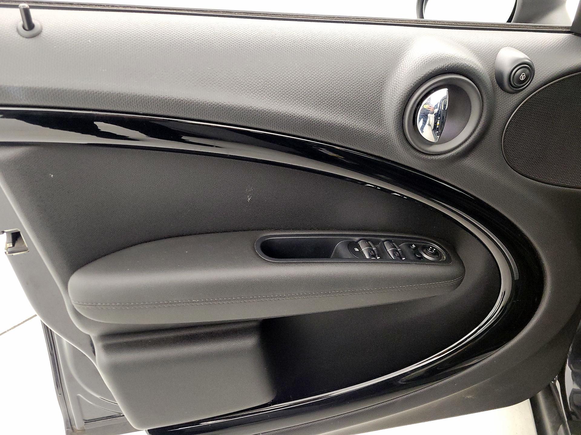 Thumbnail: 2016 MINI Cooper Countryman - 12