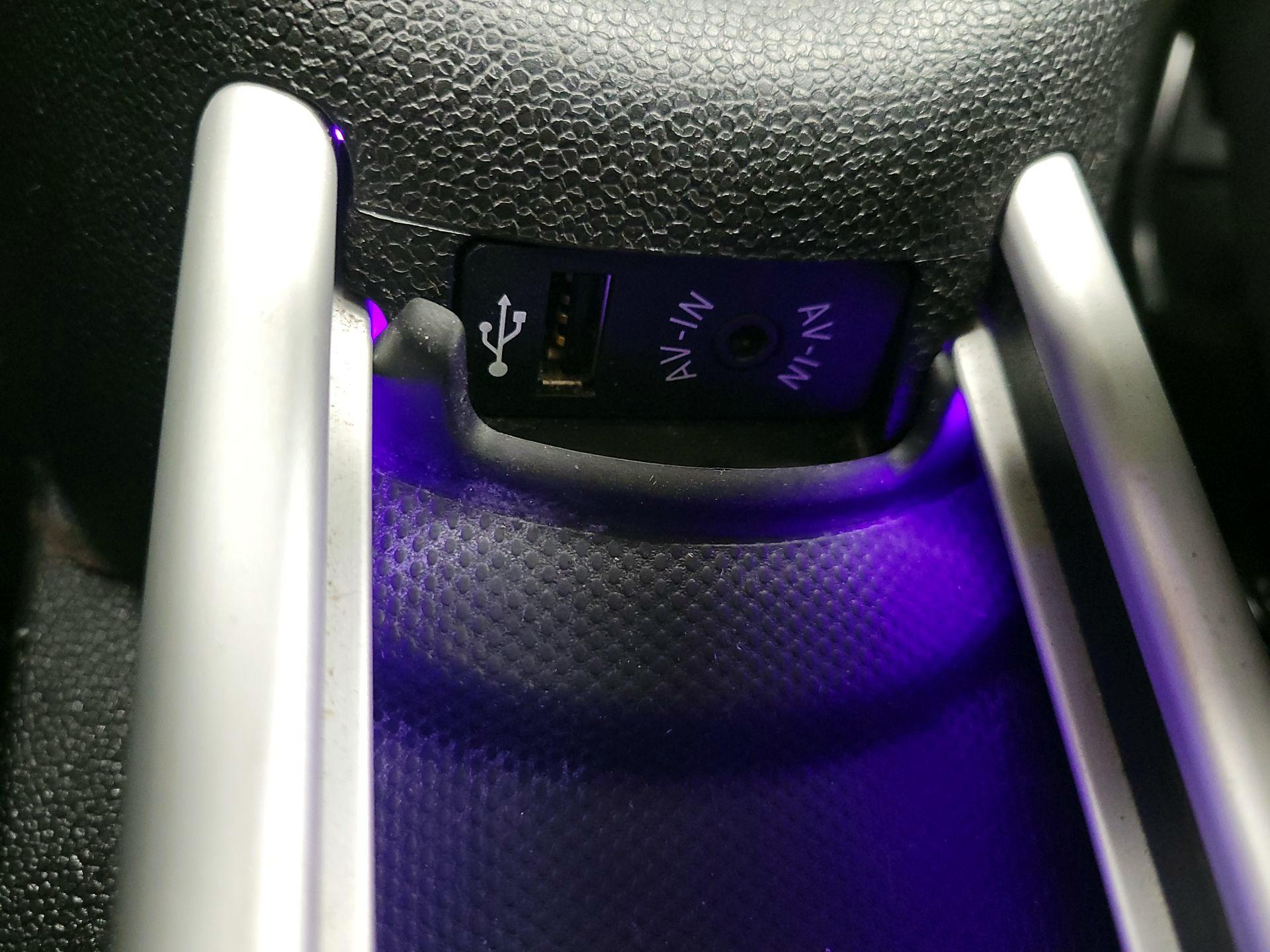 Thumbnail: 2016 MINI Cooper Countryman - 17