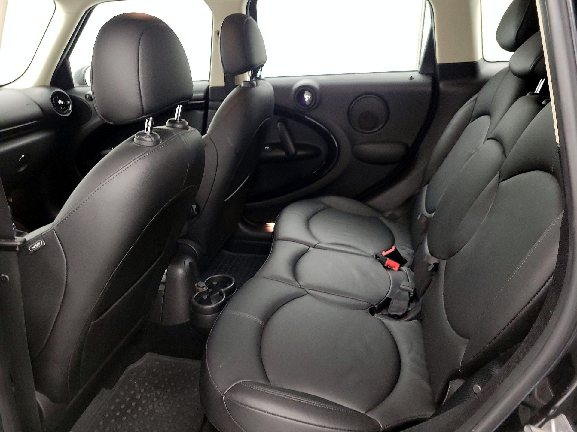 Thumbnail: 2016 MINI Cooper Countryman - 18