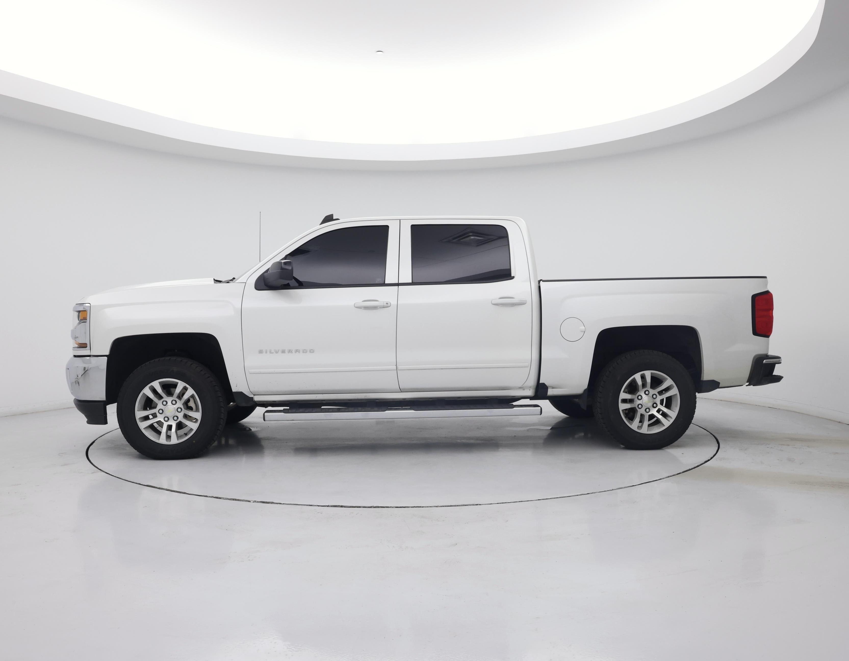 Thumbnail: 2017 Chevrolet Silverado 1500 - 3