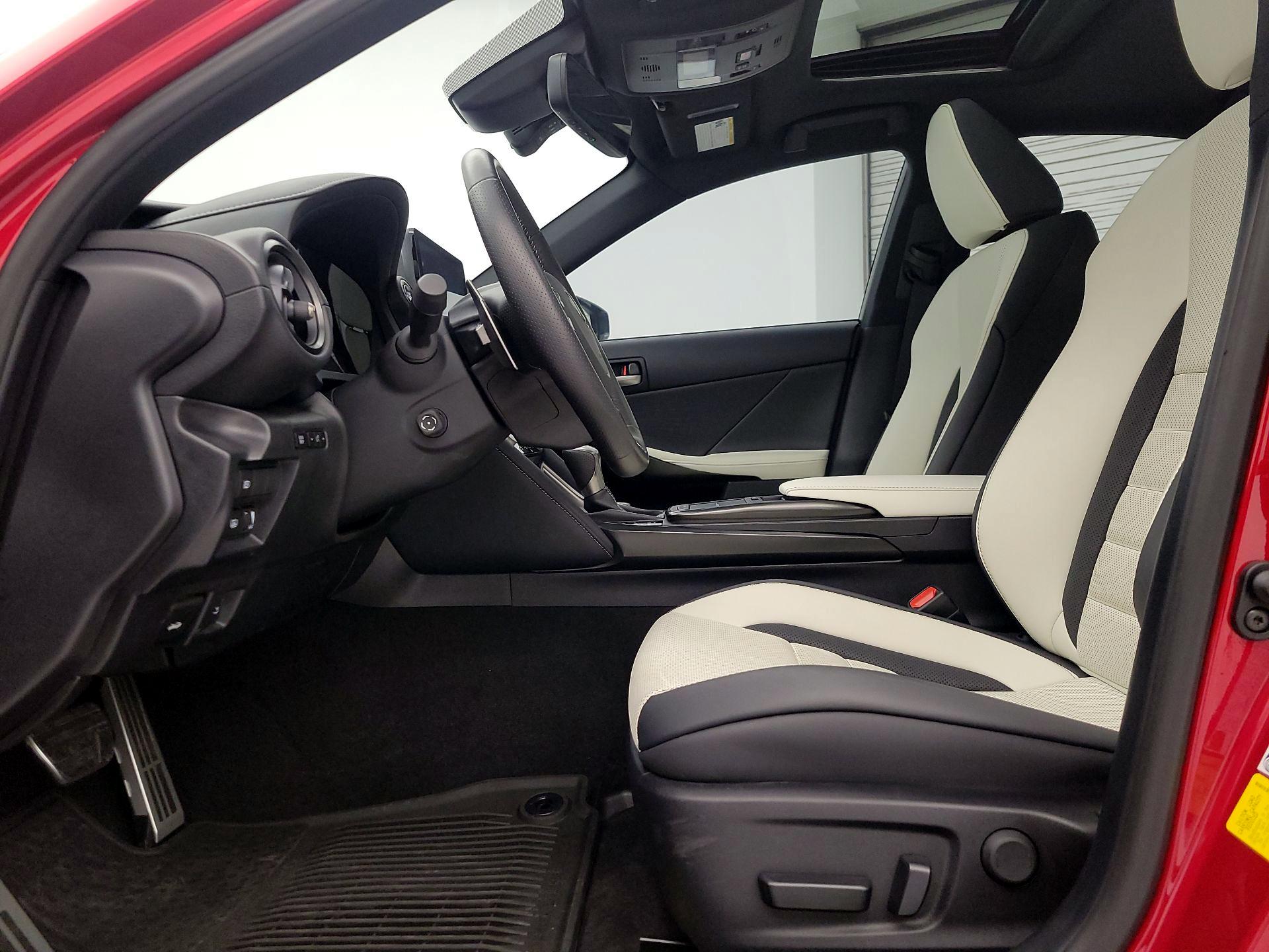 Thumbnail: 2024 Lexus IS - 11