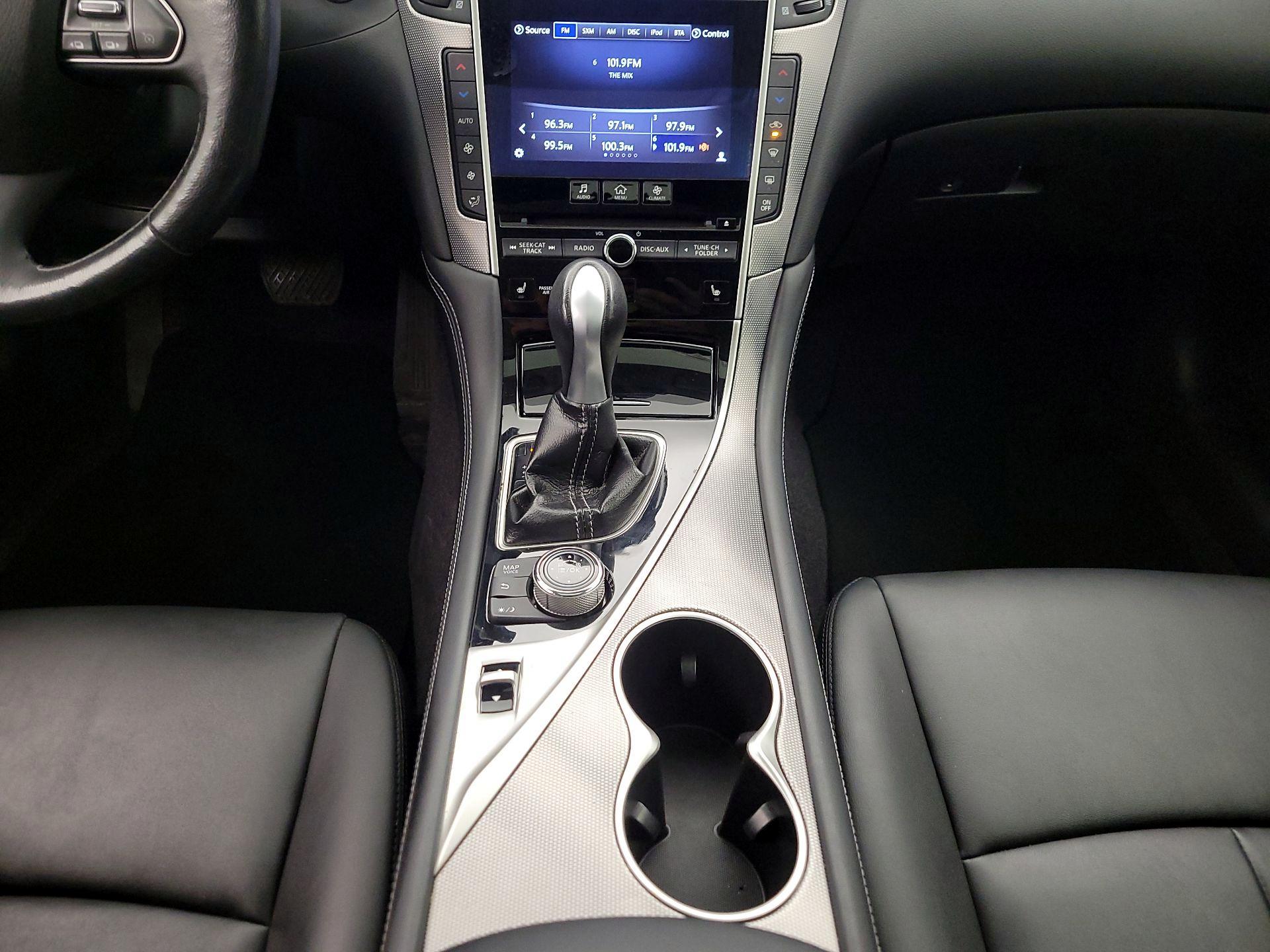 Thumbnail: 2017 INFINITI Q50 - 18