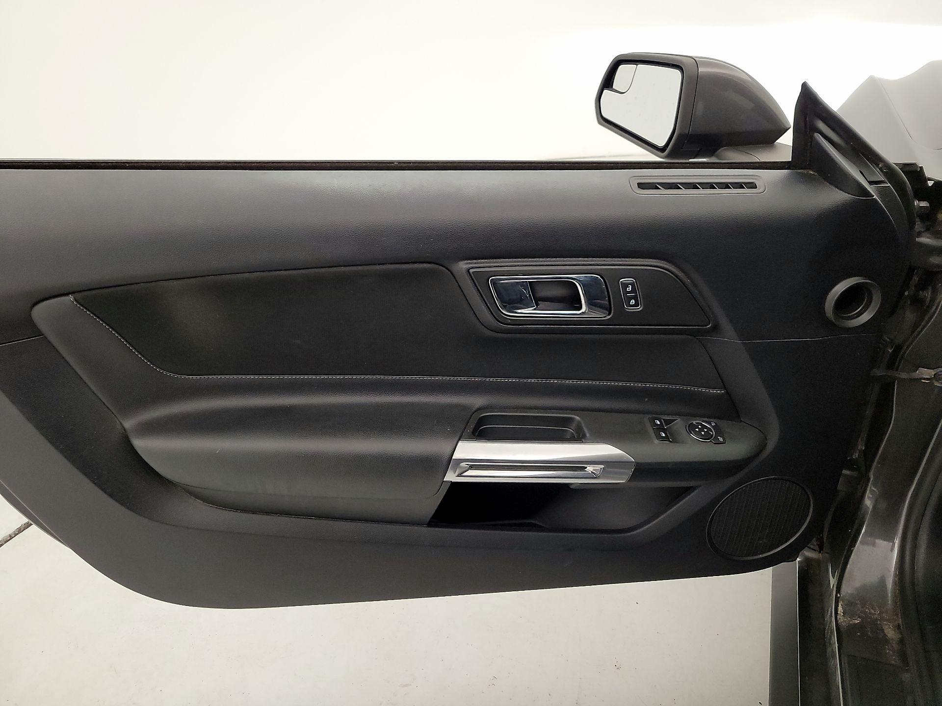 Thumbnail: 2017 Ford Mustang - 12