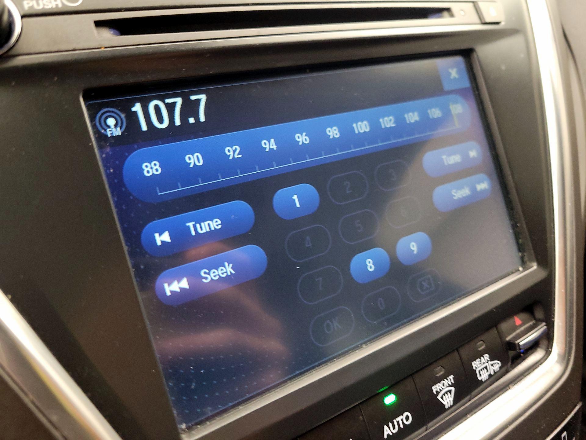 Thumbnail: 2019 Acura MDX - 15