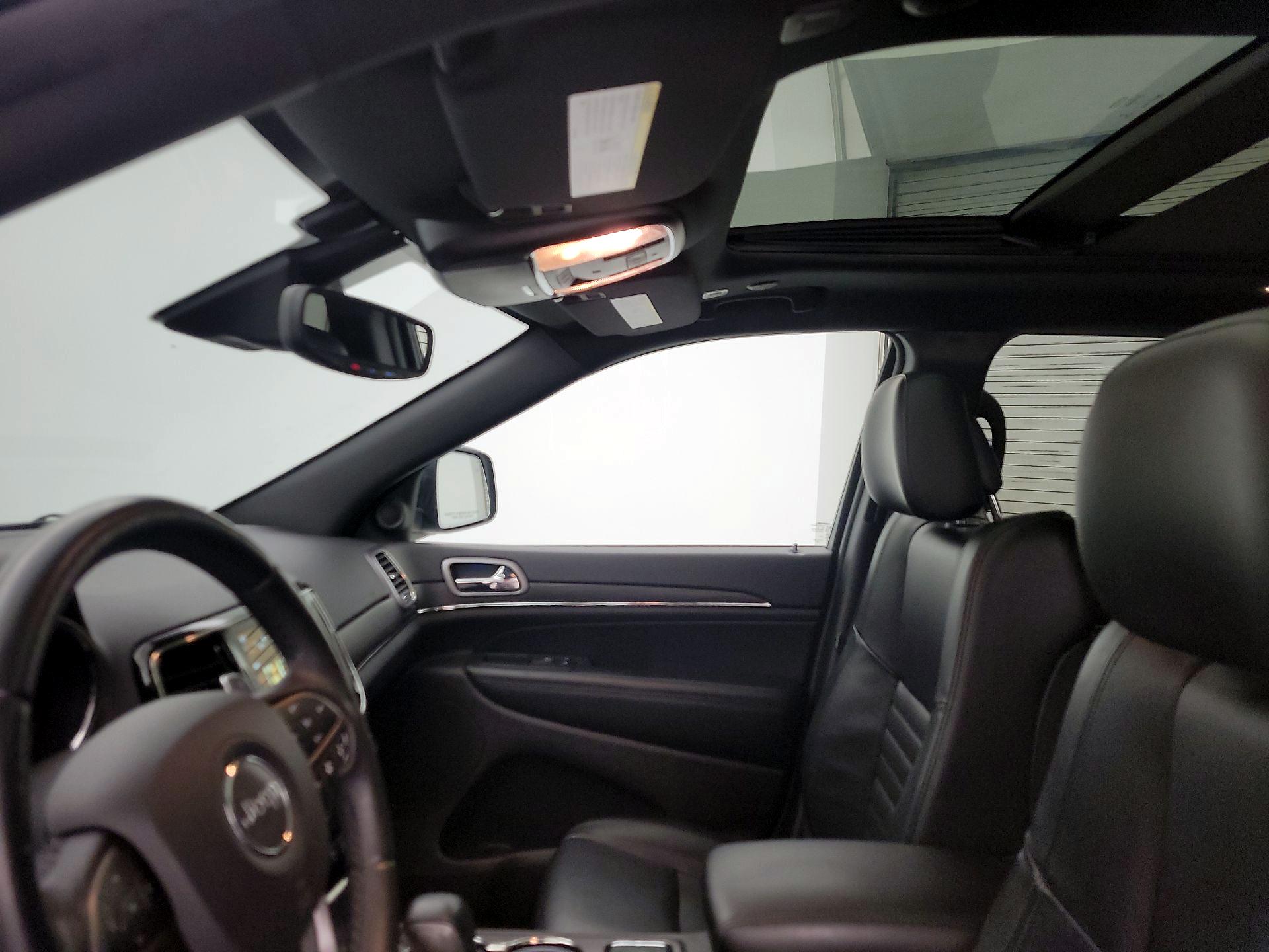 Thumbnail: 2019 Jeep Grand Cherokee - 19