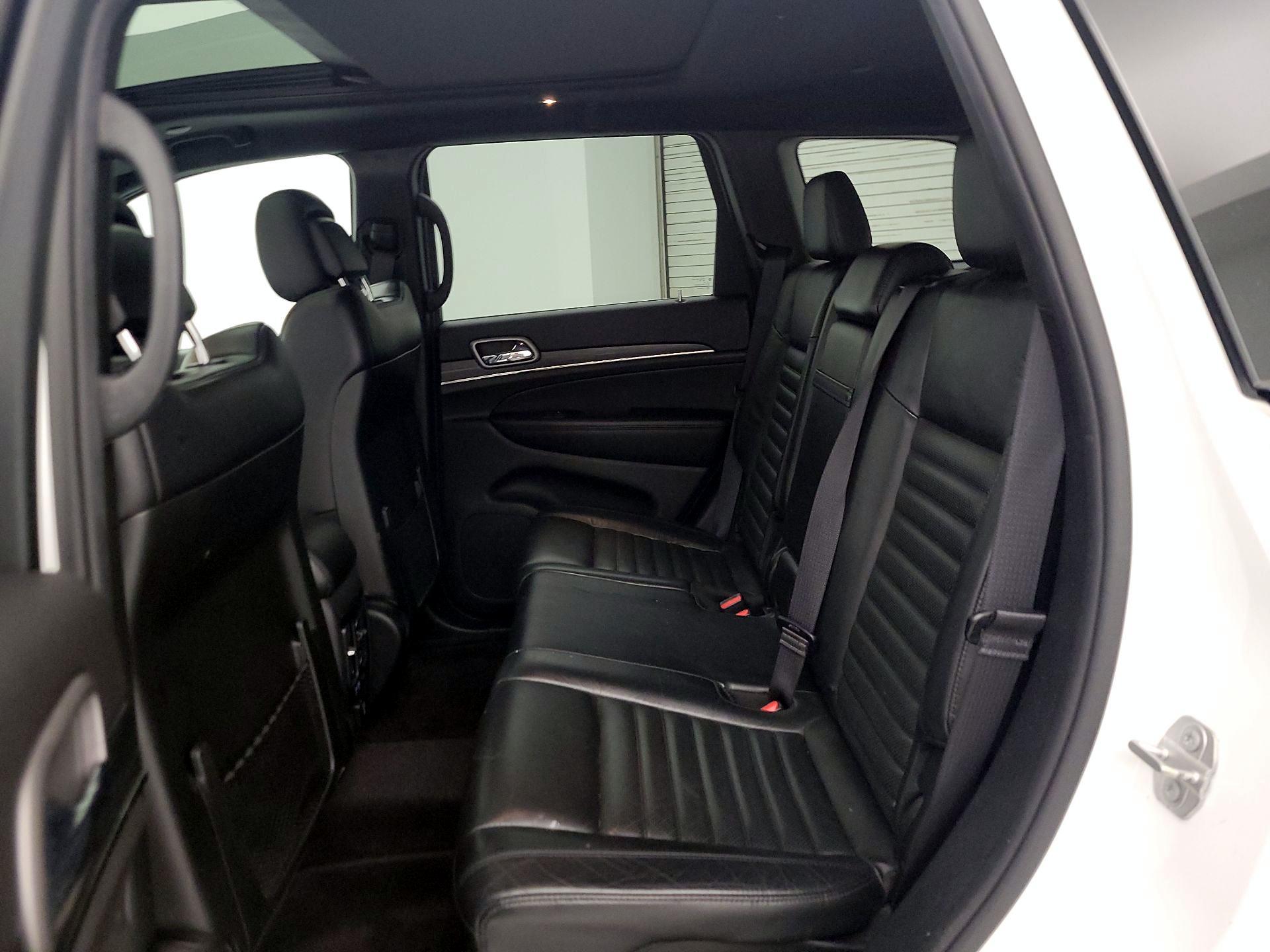 Thumbnail: 2019 Jeep Grand Cherokee - 20